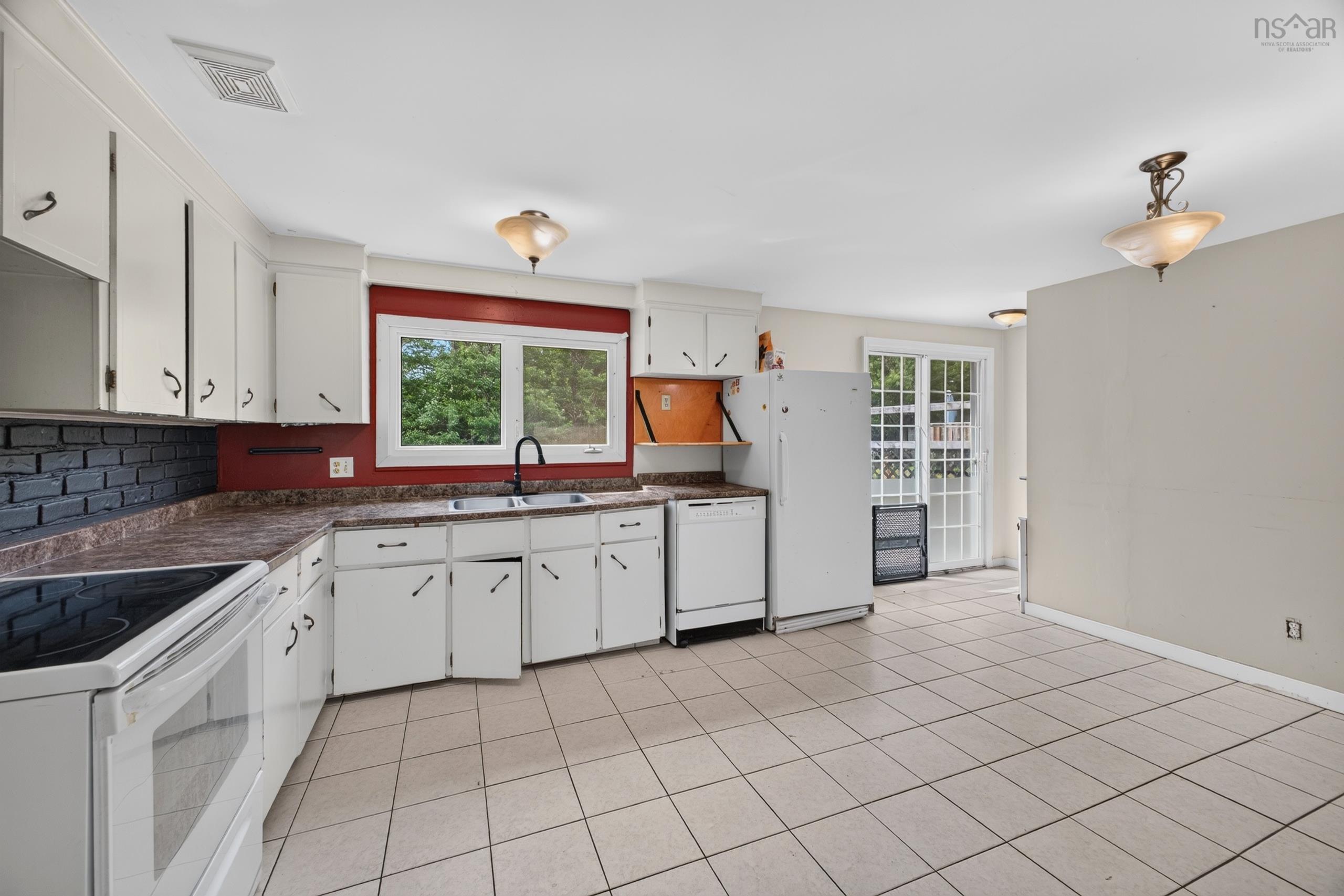 $299,000.00: 791 Greenfield Road, Greenfield