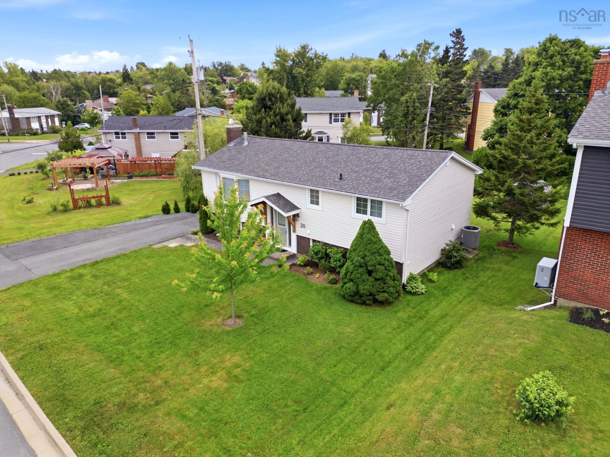 20 Hollyoake Lane, Dartmouth, NS (MLS 202617137)