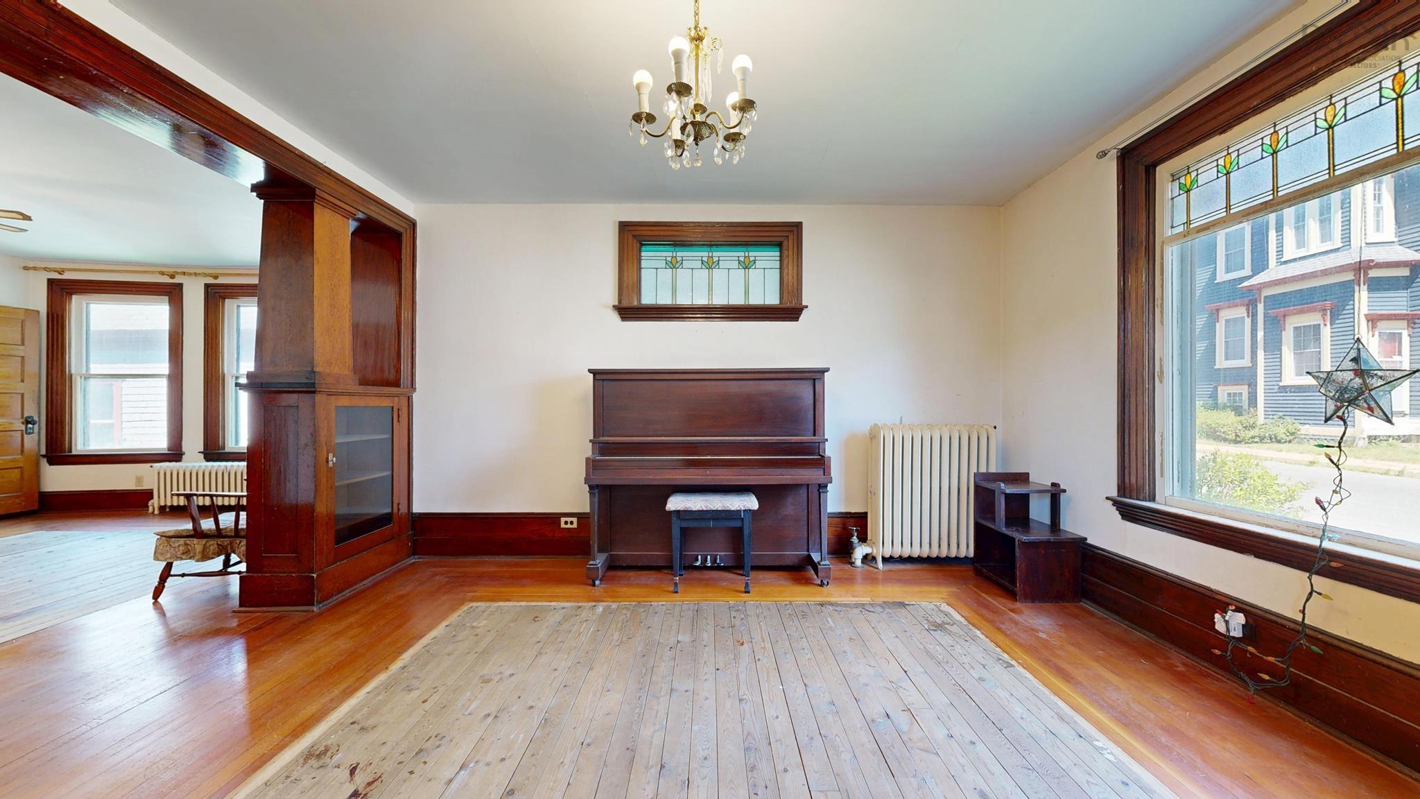 $525,000.00: 46 Fox Street, Lunenburg
