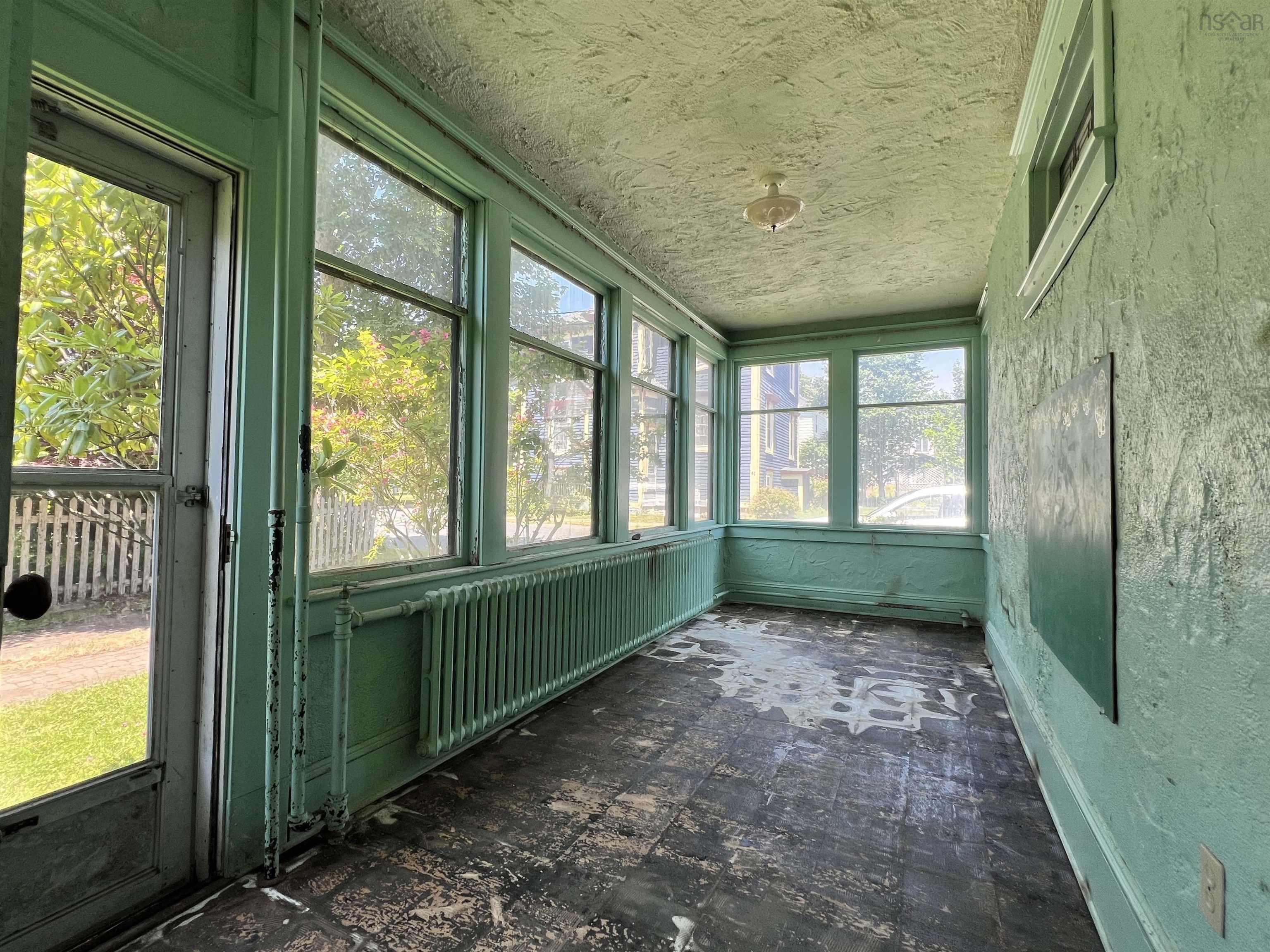$525,000.00: 46 Fox Street, Lunenburg