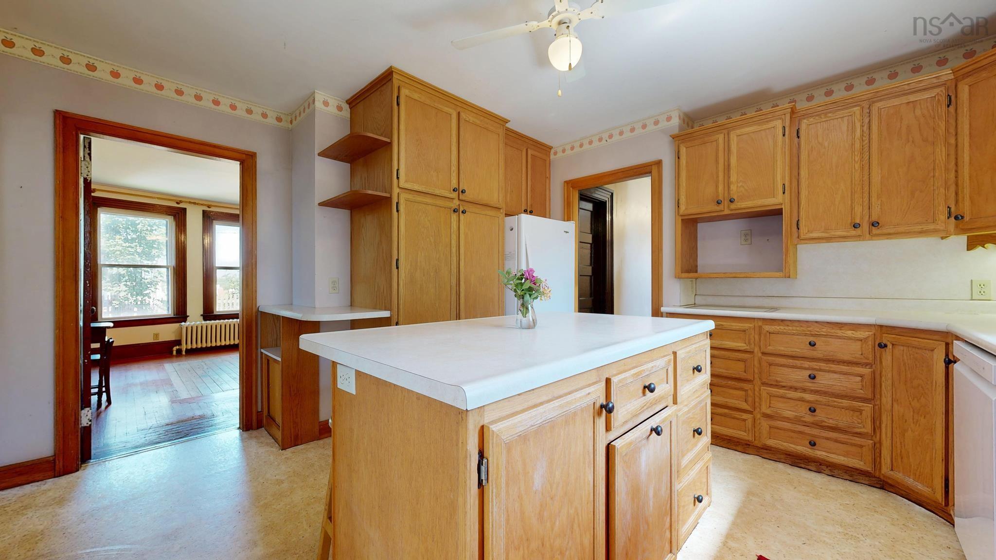 $525,000.00: 46 Fox Street, Lunenburg