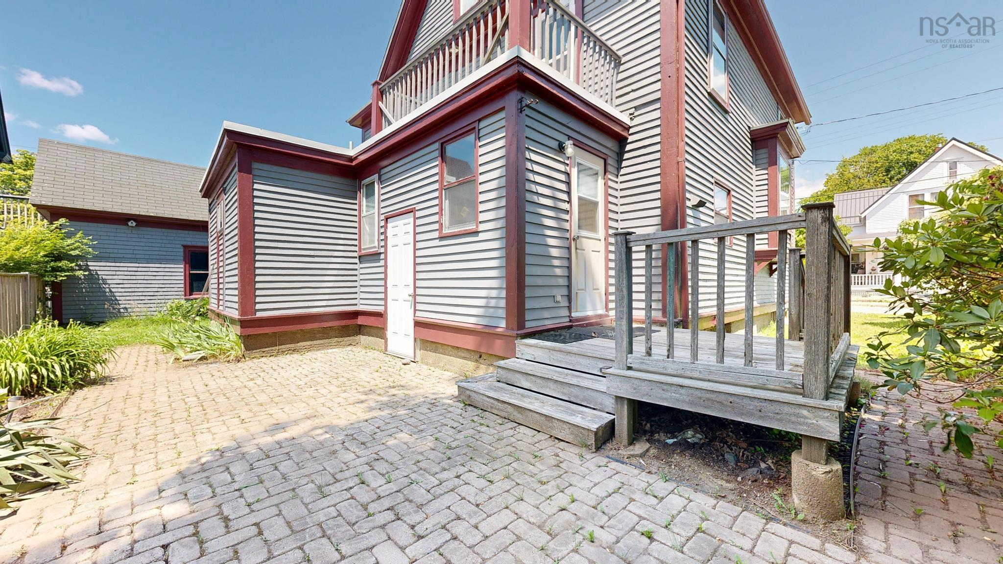 $525,000.00: 46 Fox Street, Lunenburg