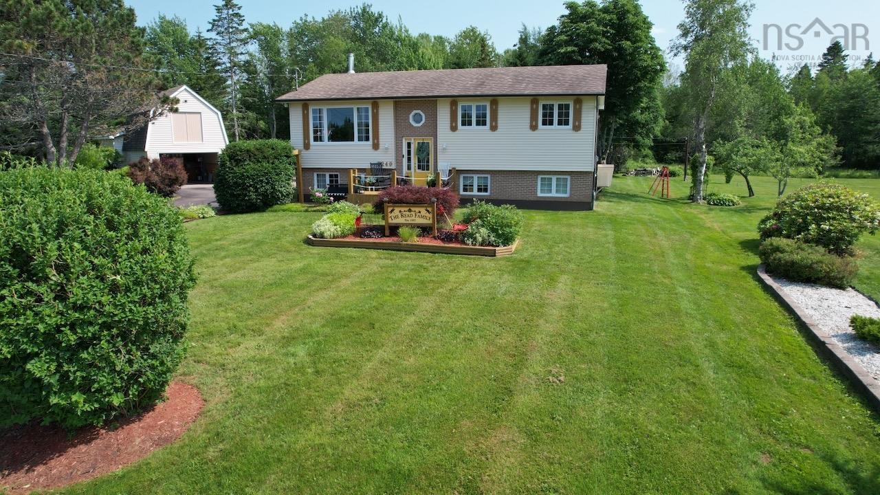 $649,000.00: 2240 204 Highway, Salem