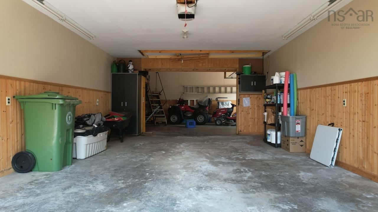 $649,000.00: 2240 204 Highway, Salem