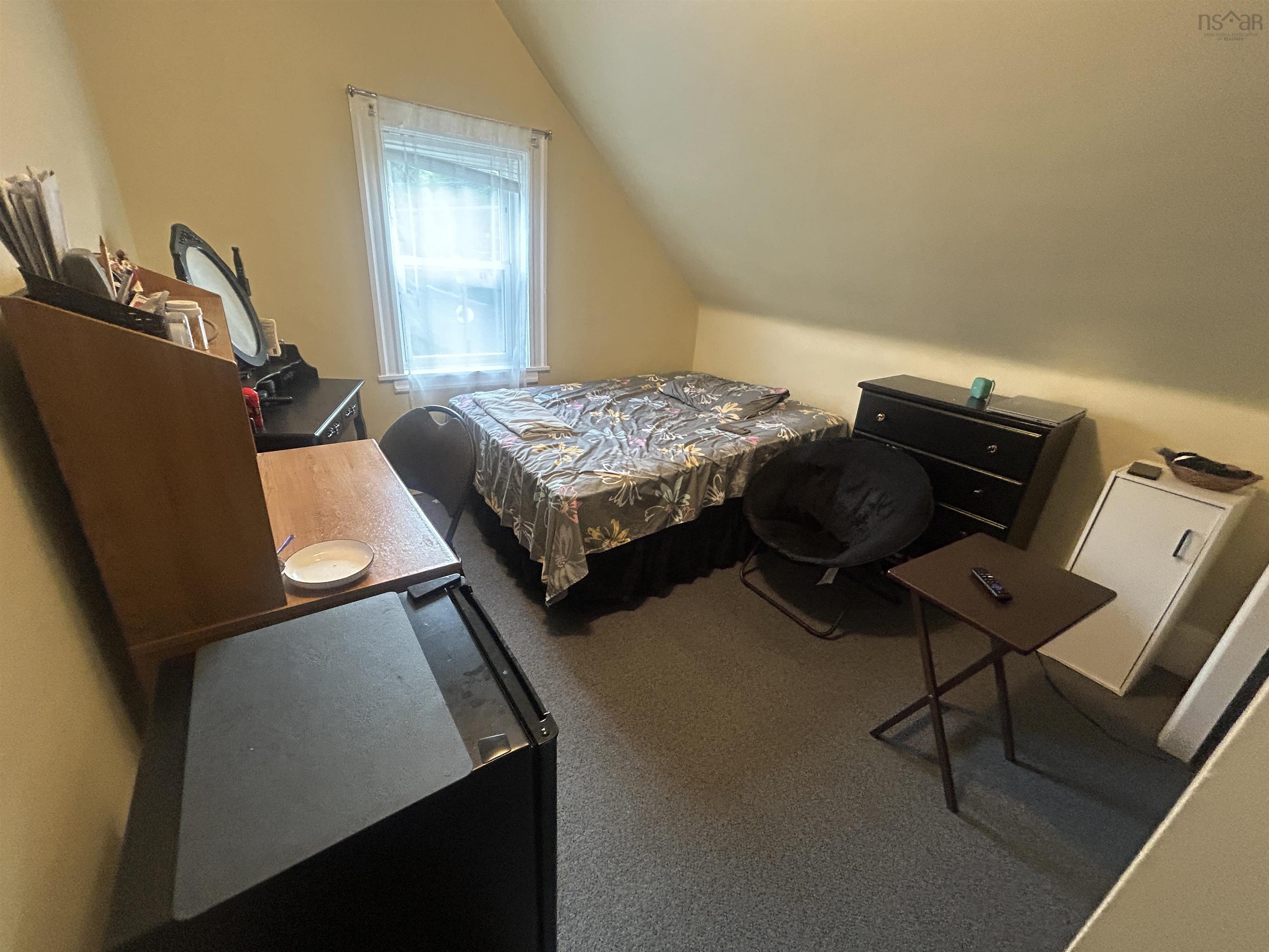 $299,900.00: 120 College Street, Antigonish