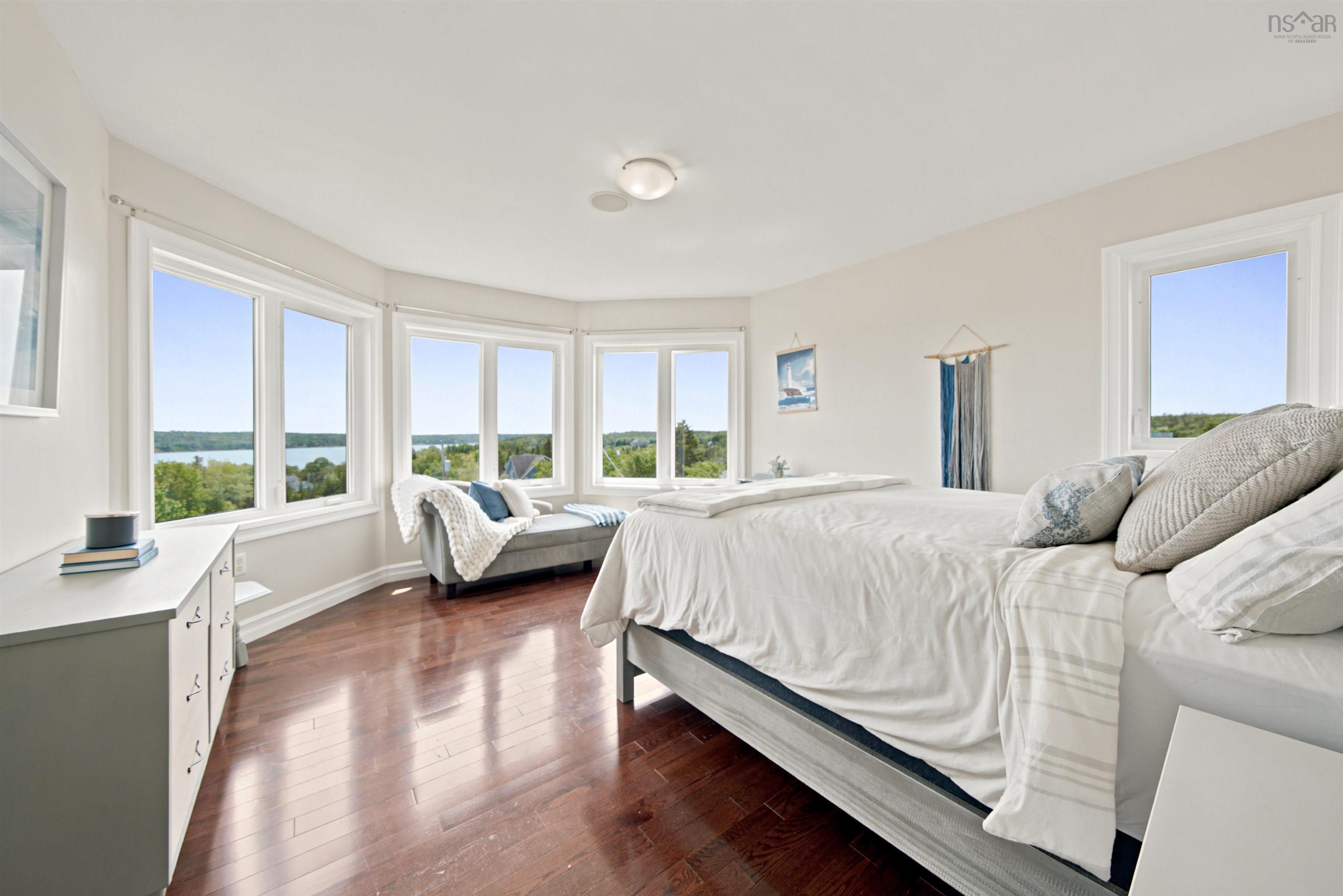 $875,000.00: 14 Jaycor Court, Bayside