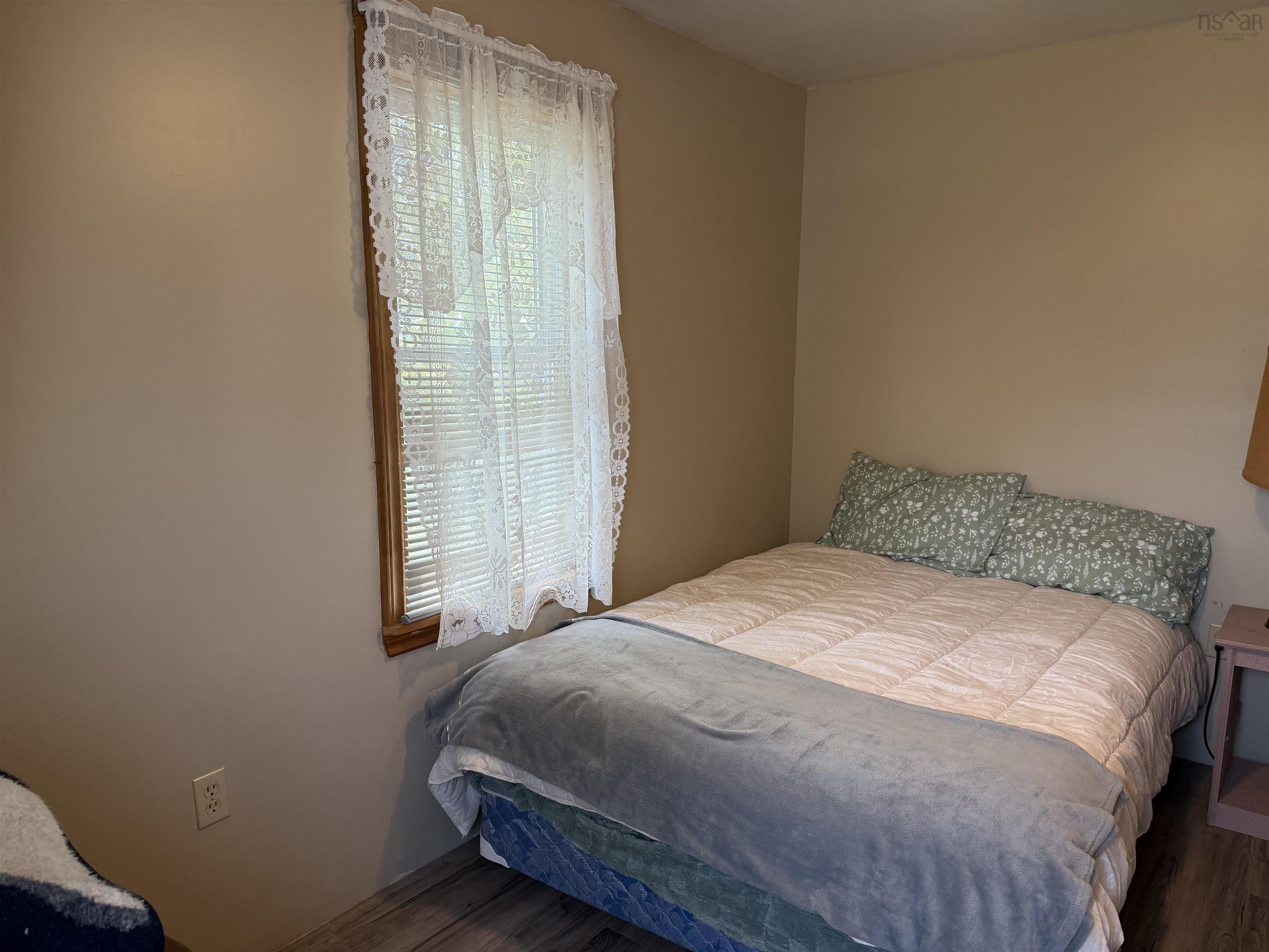 $325,000.00: 3643 Highway 209, Advocate Harbour