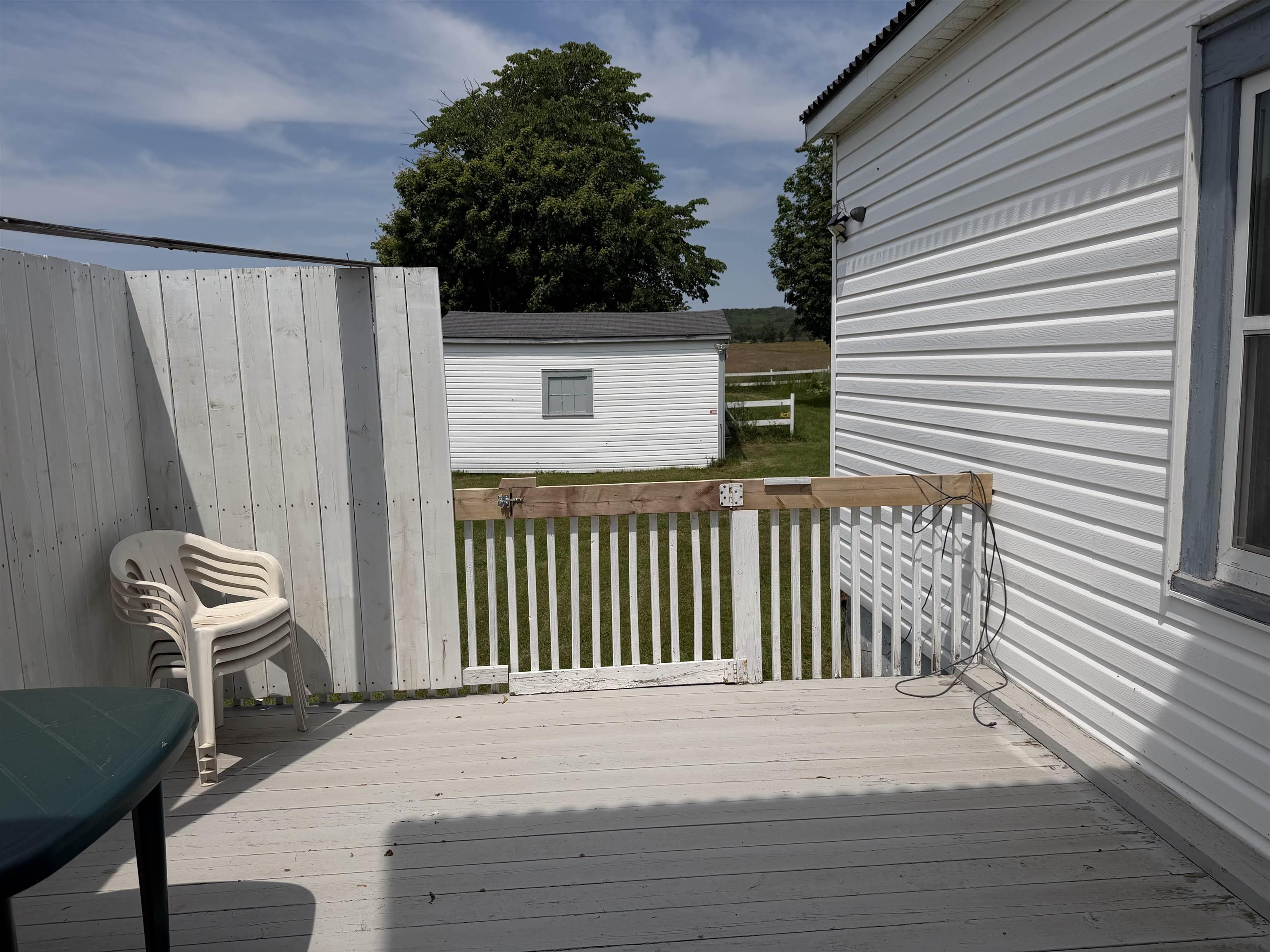 $325,000.00: 3643 Highway 209, Advocate Harbour