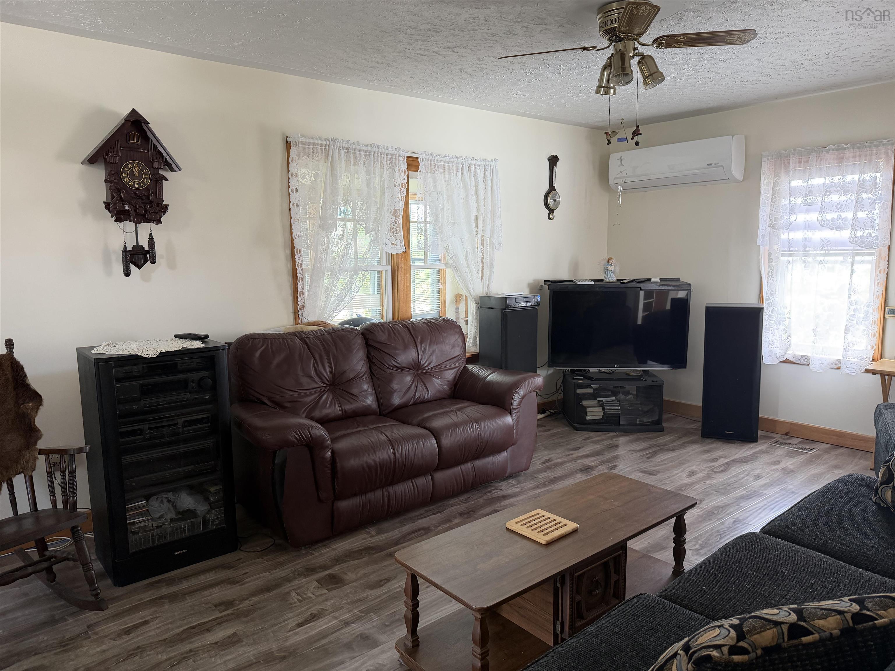 $325,000.00: 3643 Highway 209, Advocate Harbour