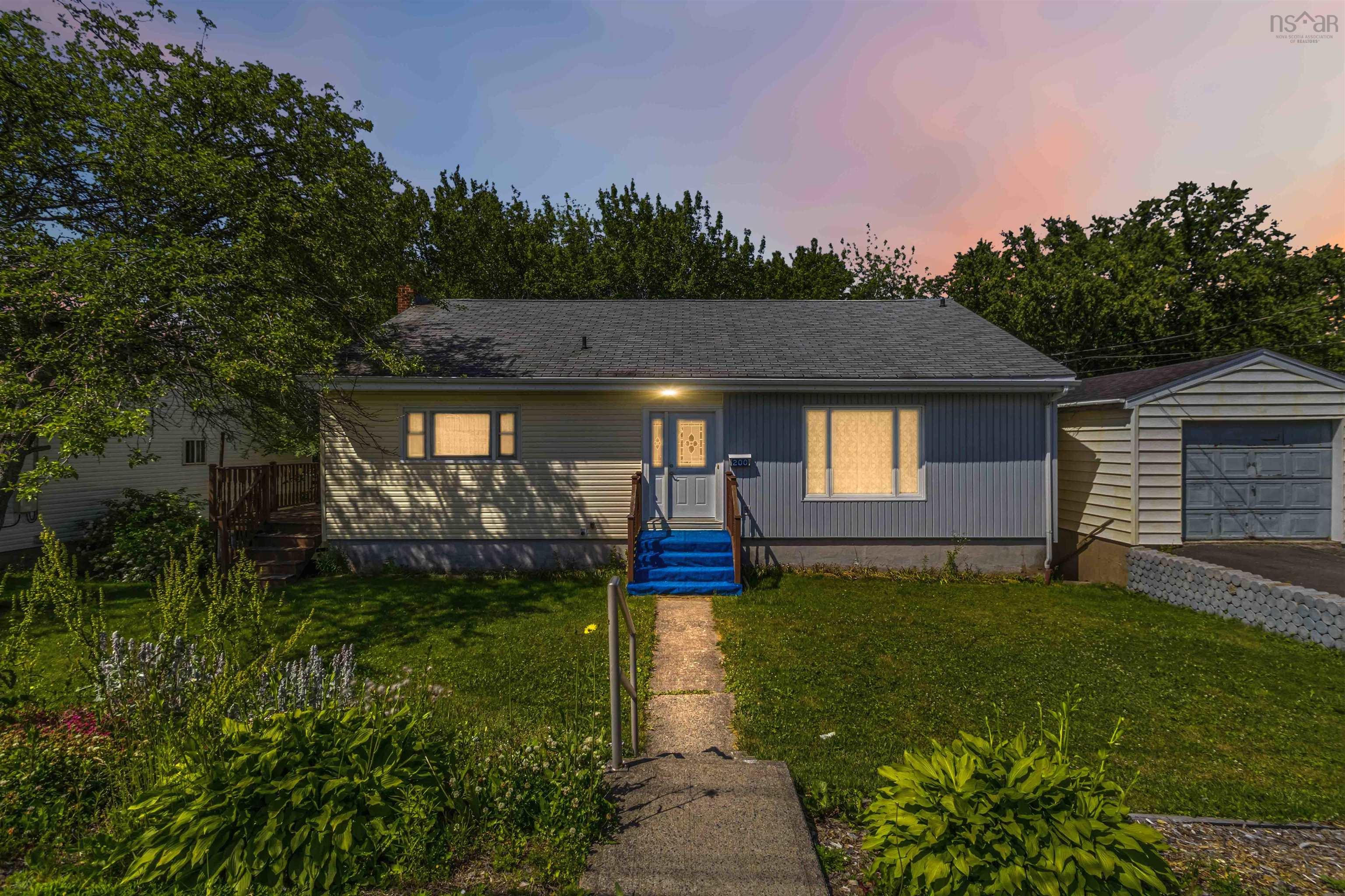 $470,000.00: 200 Caledonia Road, Dartmouth