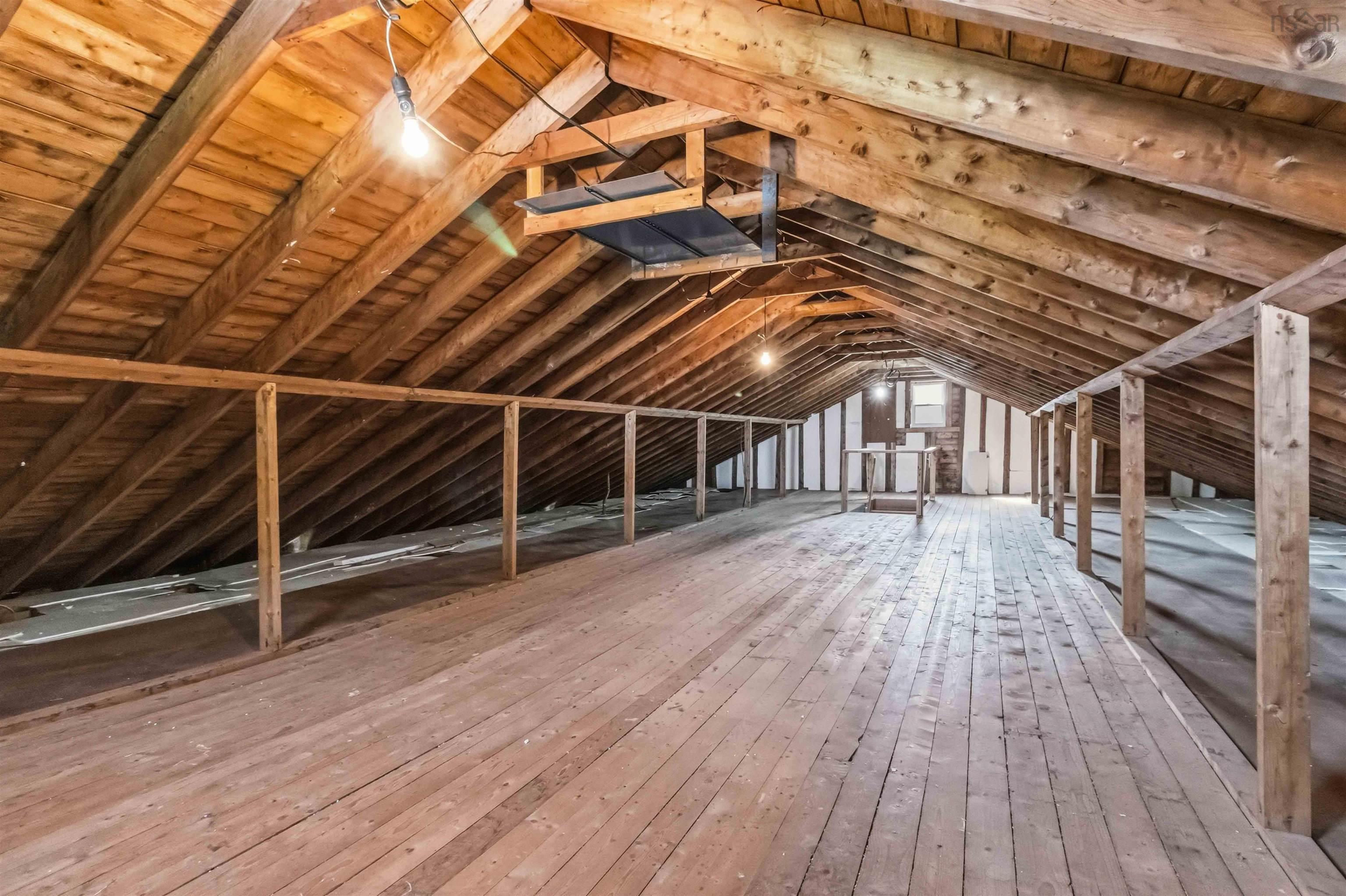 $470,000.00: 200 Caledonia Road, Dartmouth