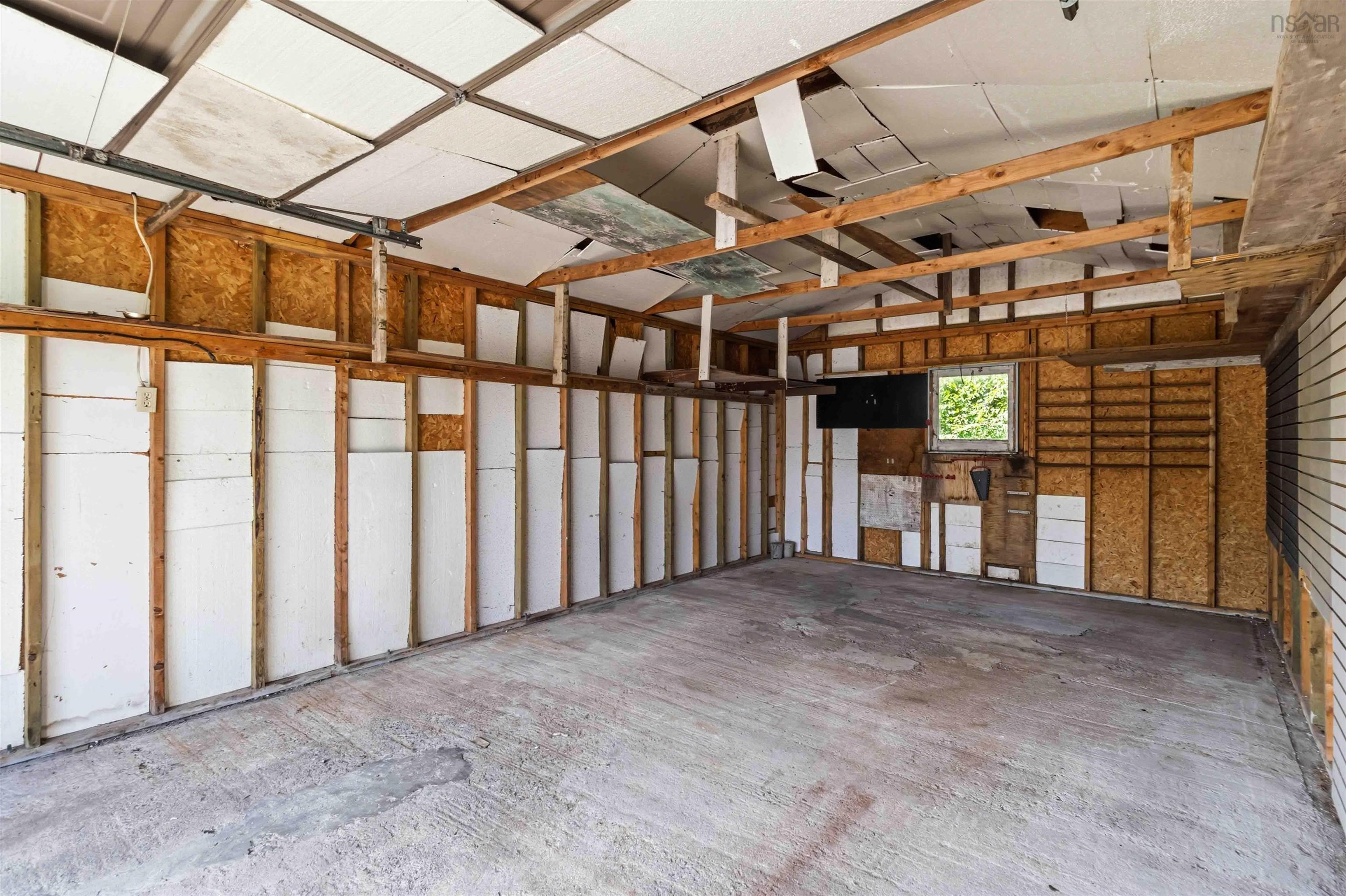 $470,000.00: 200 Caledonia Road, Dartmouth