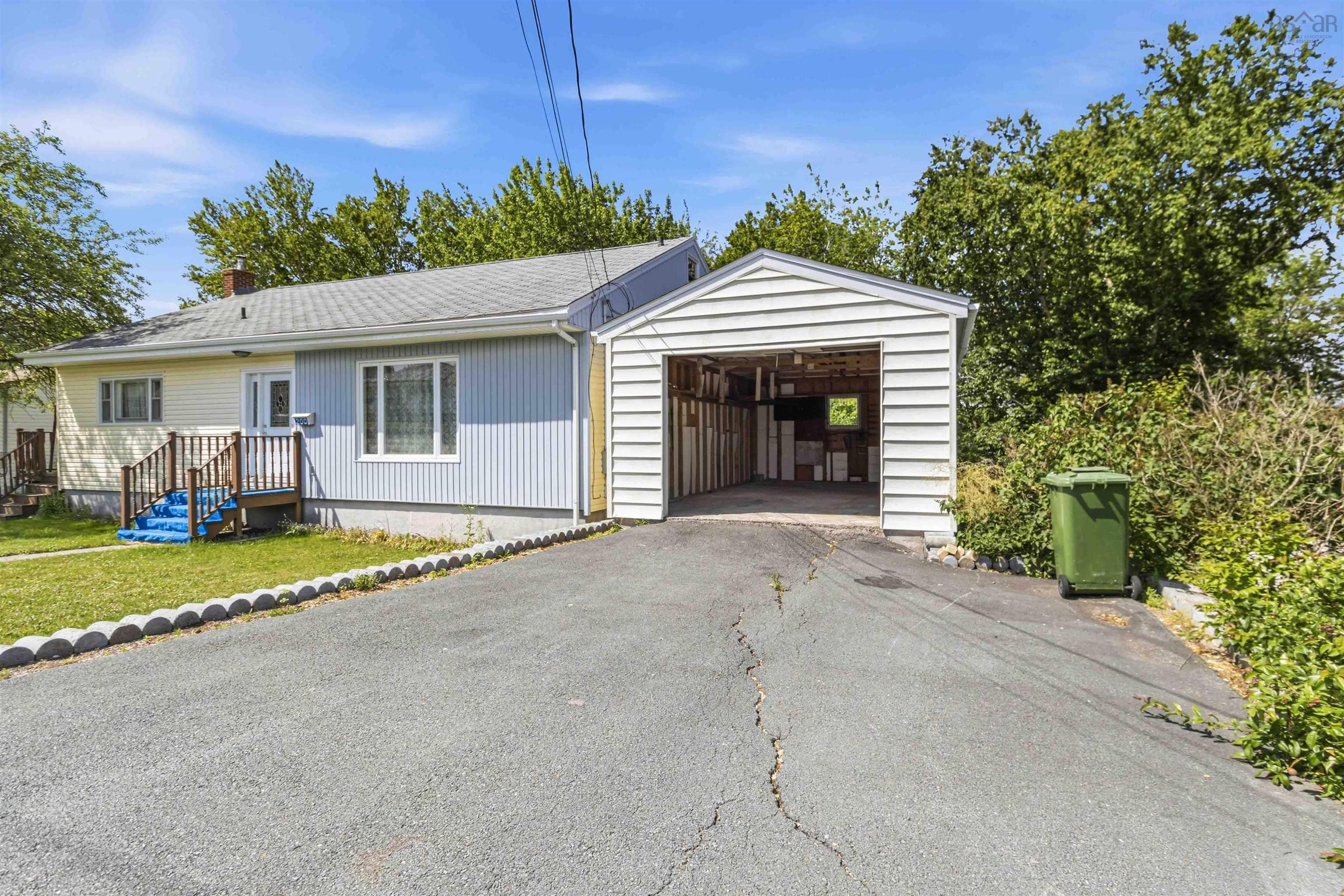 $470,000.00: 200 Caledonia Road, Dartmouth