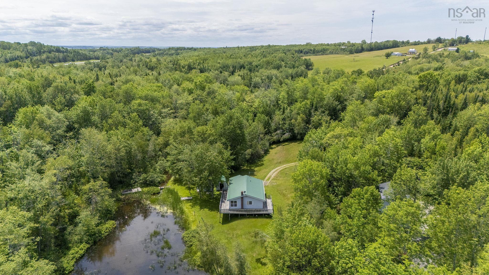 $699,900.00: 50 South Stewart Road, Shortts Lake