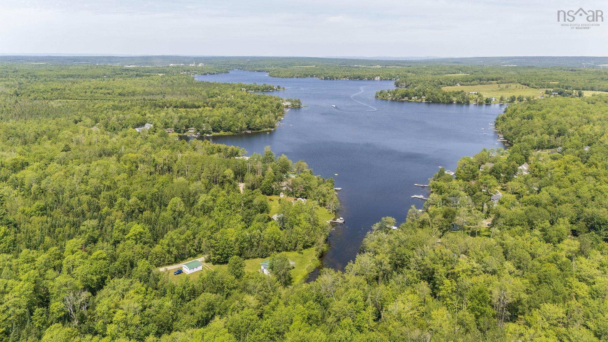 $699,900.00: 50 South Stewart Road, Shortts Lake
