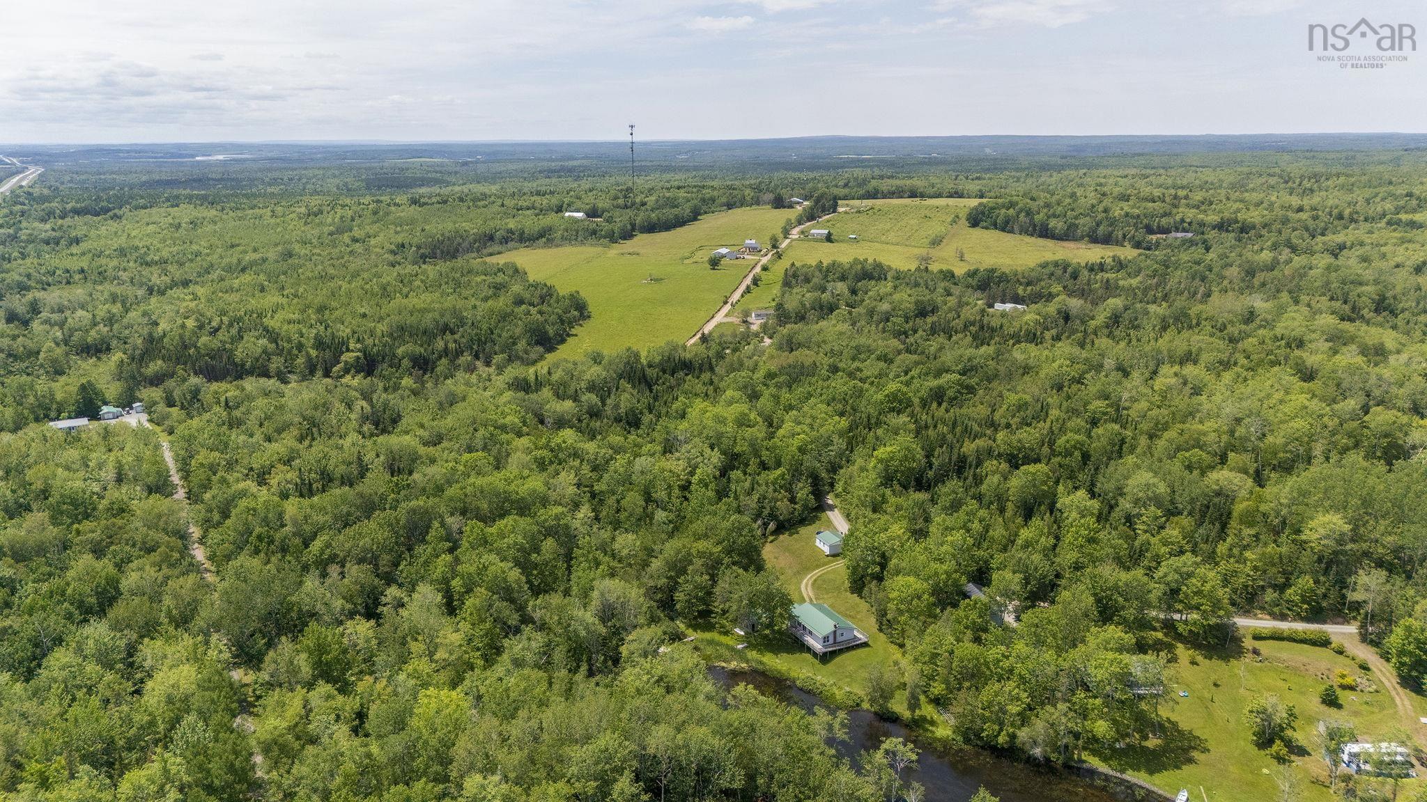 $699,900.00: 50 South Stewart Road, Shortts Lake