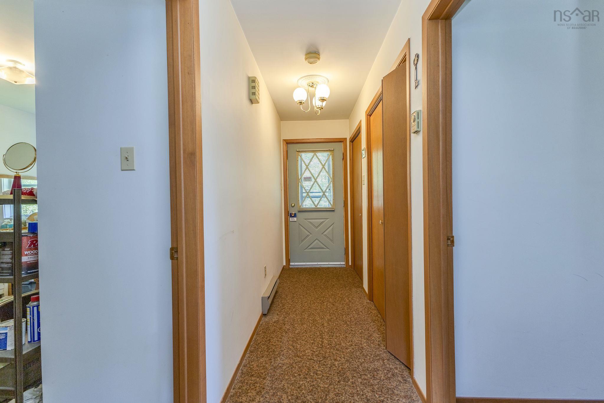 $699,900.00: 50 South Stewart Road, Shortts Lake