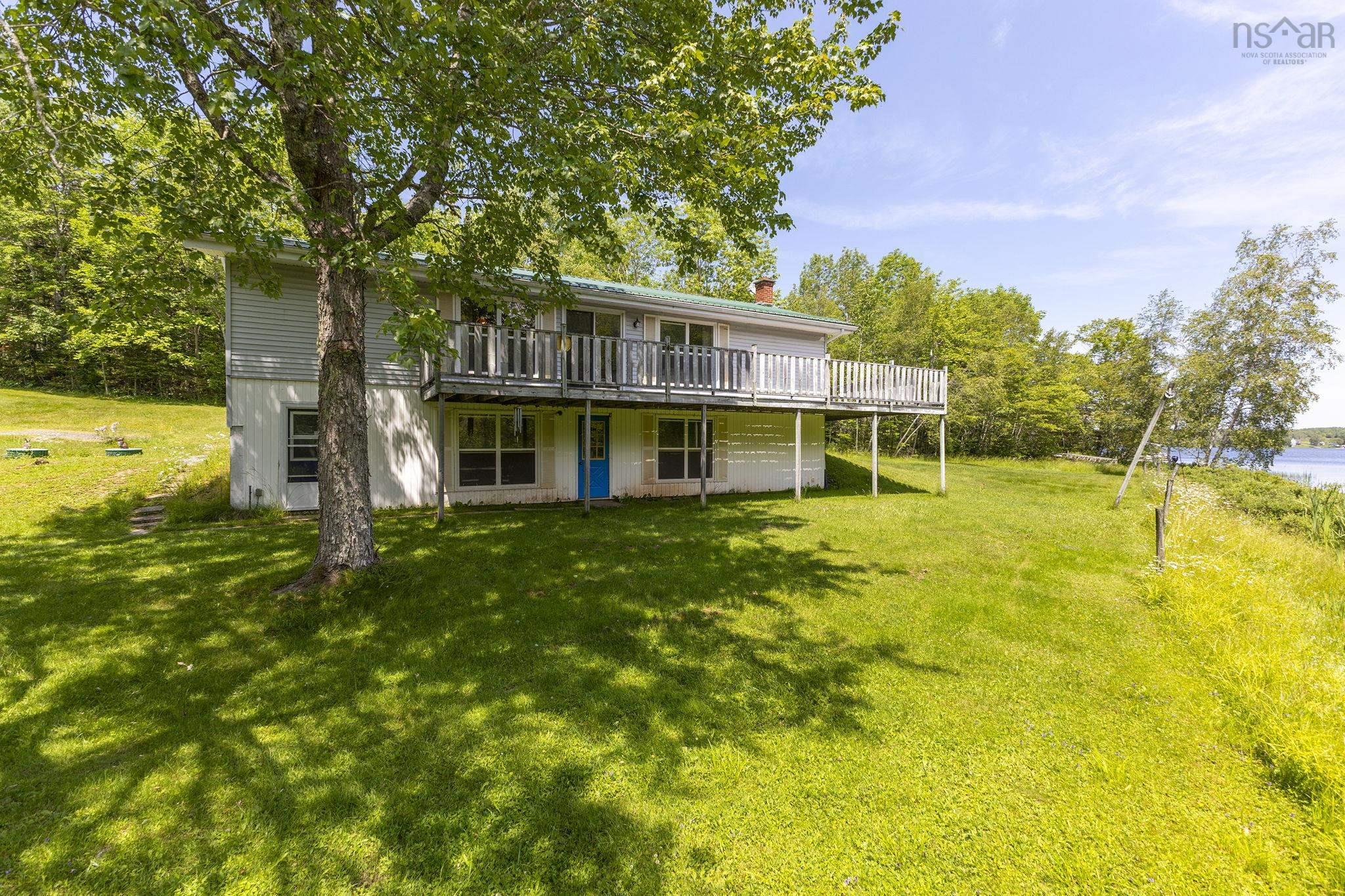 $699,900.00: 50 South Stewart Road, Shortts Lake