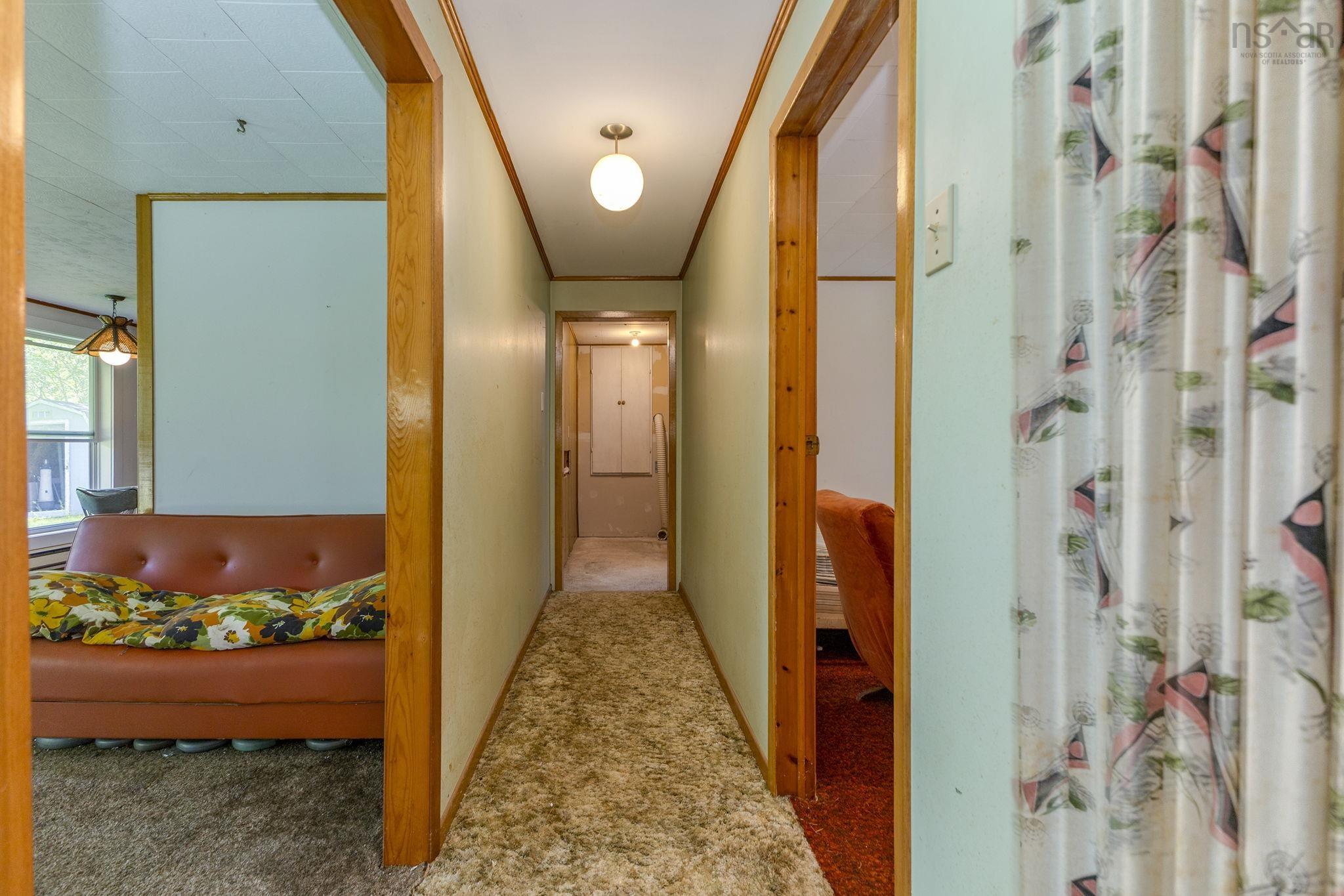 $699,900.00: 50 South Stewart Road, Shortts Lake
