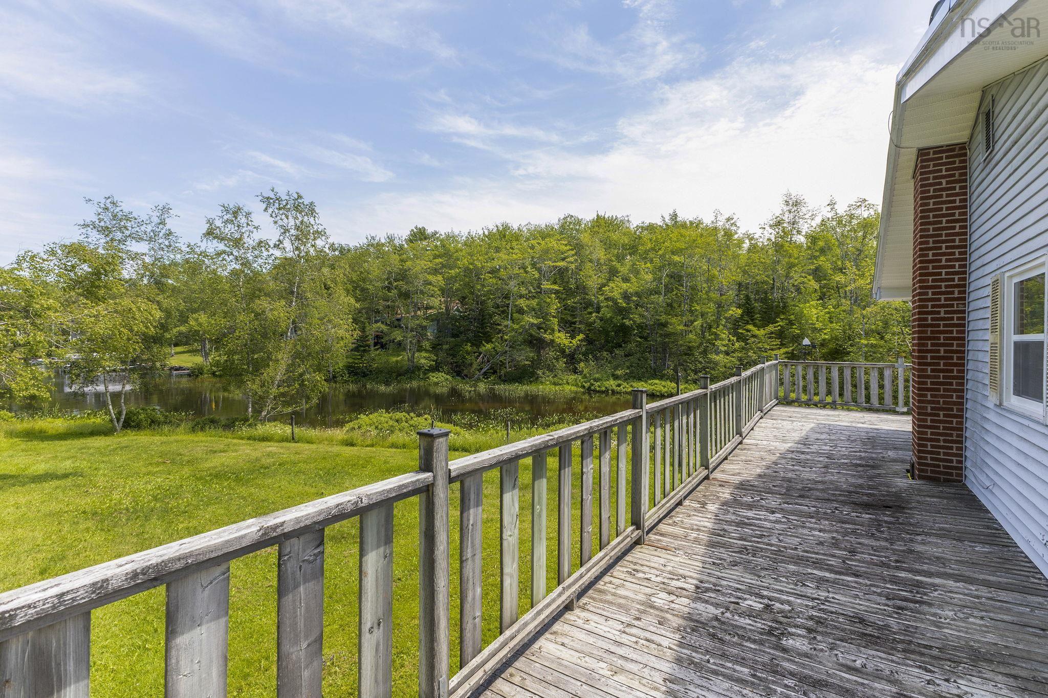 $699,900.00: 50 South Stewart Road, Shortts Lake