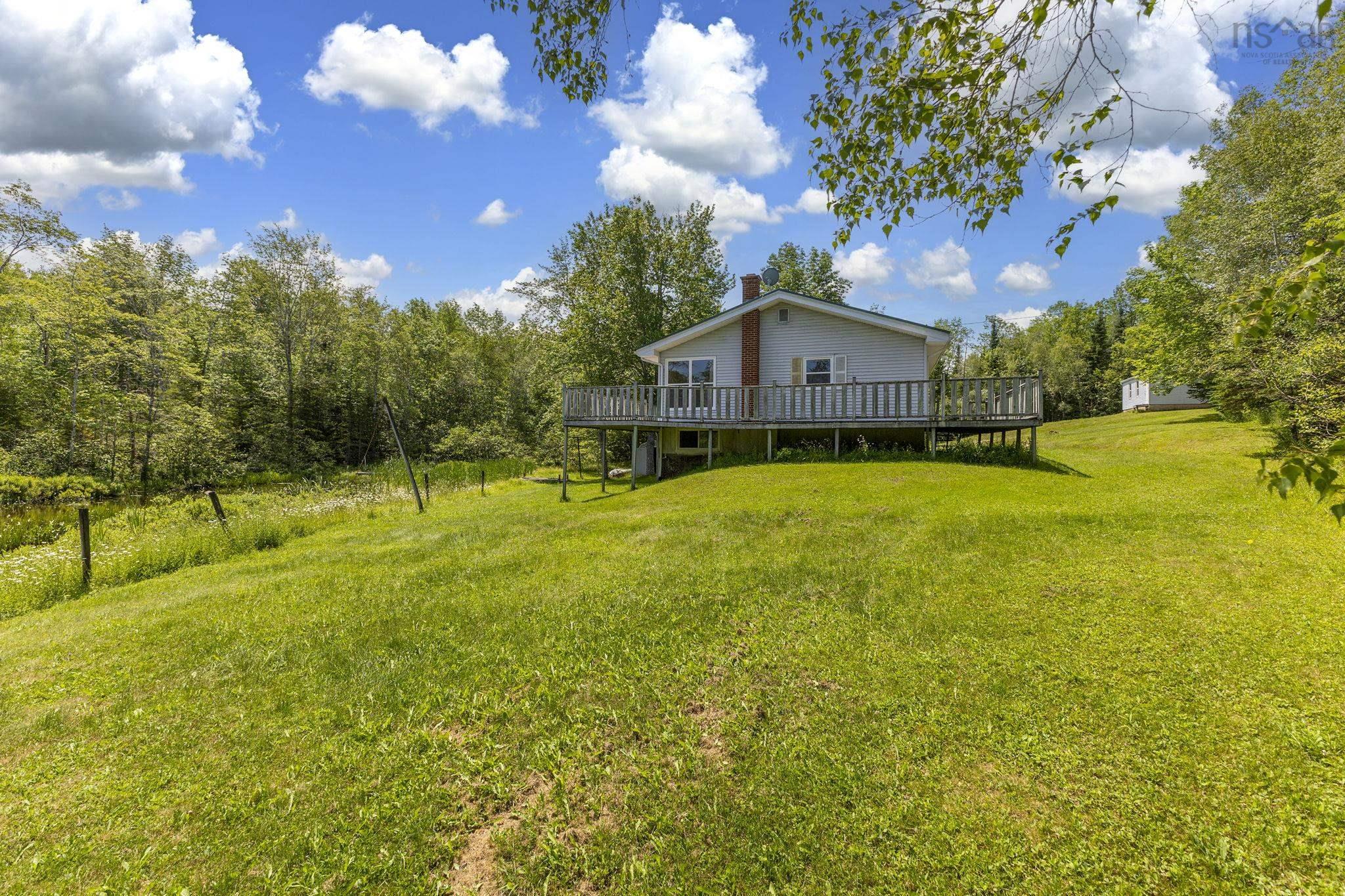 $699,900.00: 50 South Stewart Road, Shortts Lake