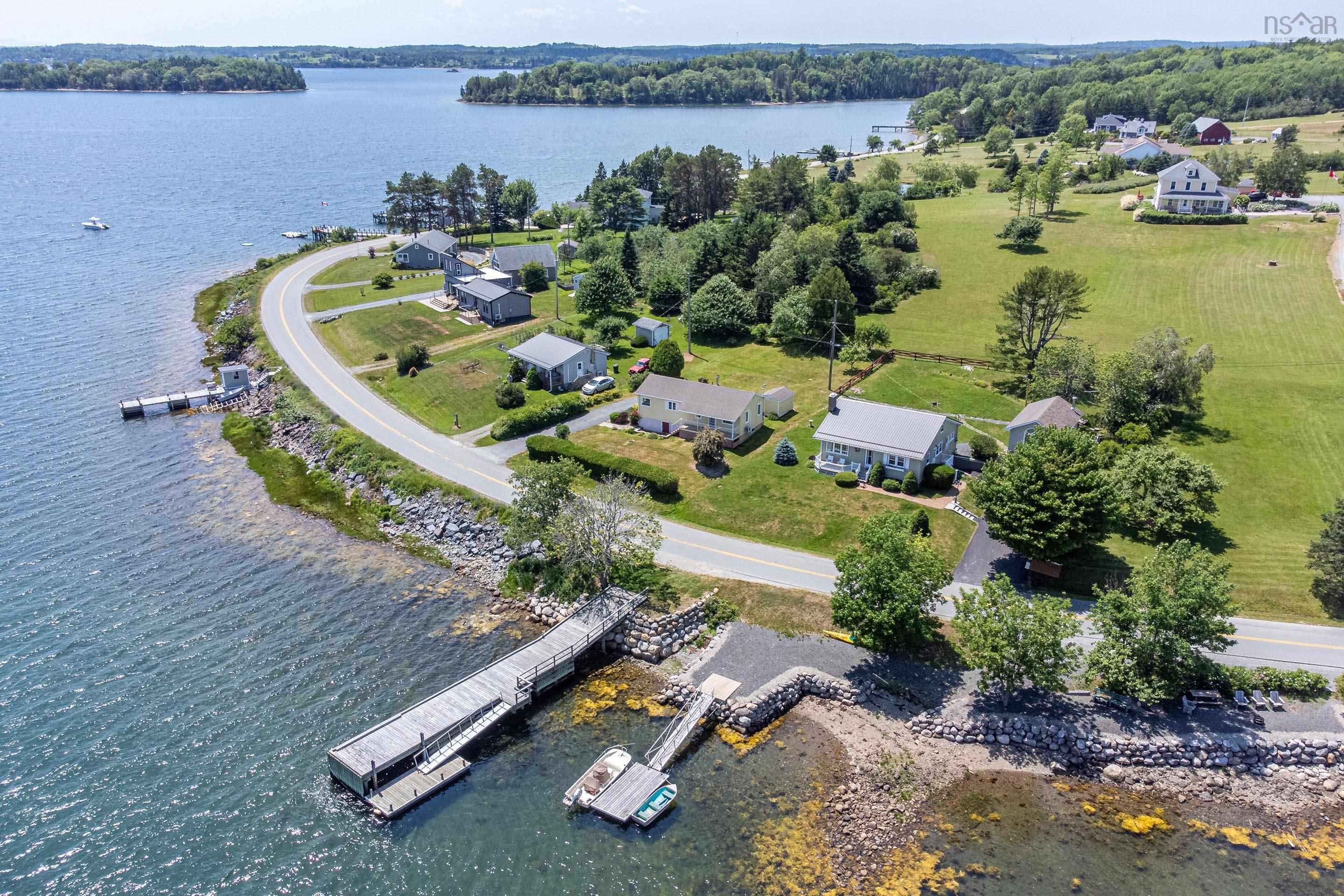$465,000.00: 698 Oakland Road, Indian Point