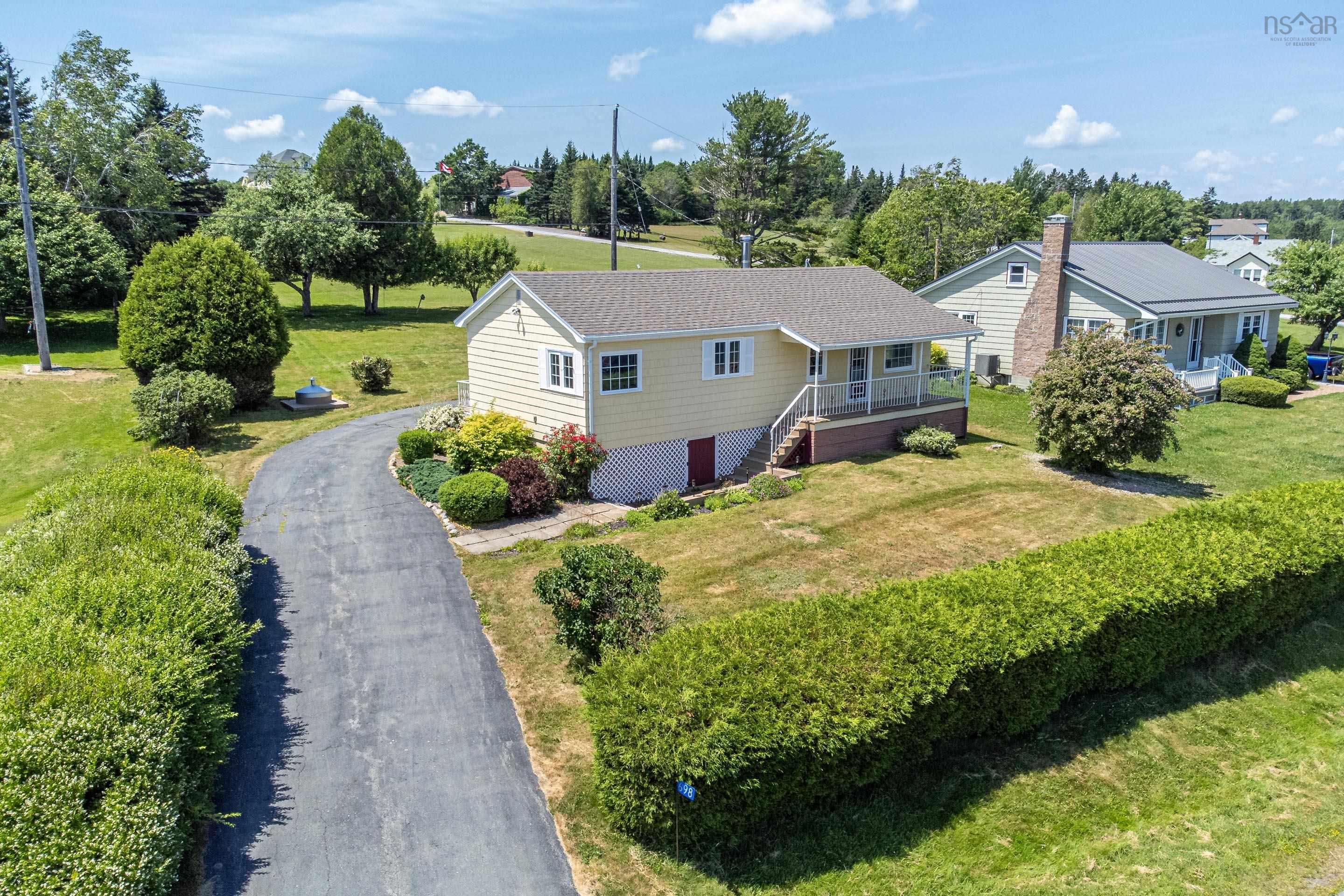 $465,000.00: 698 Oakland Road, Indian Point