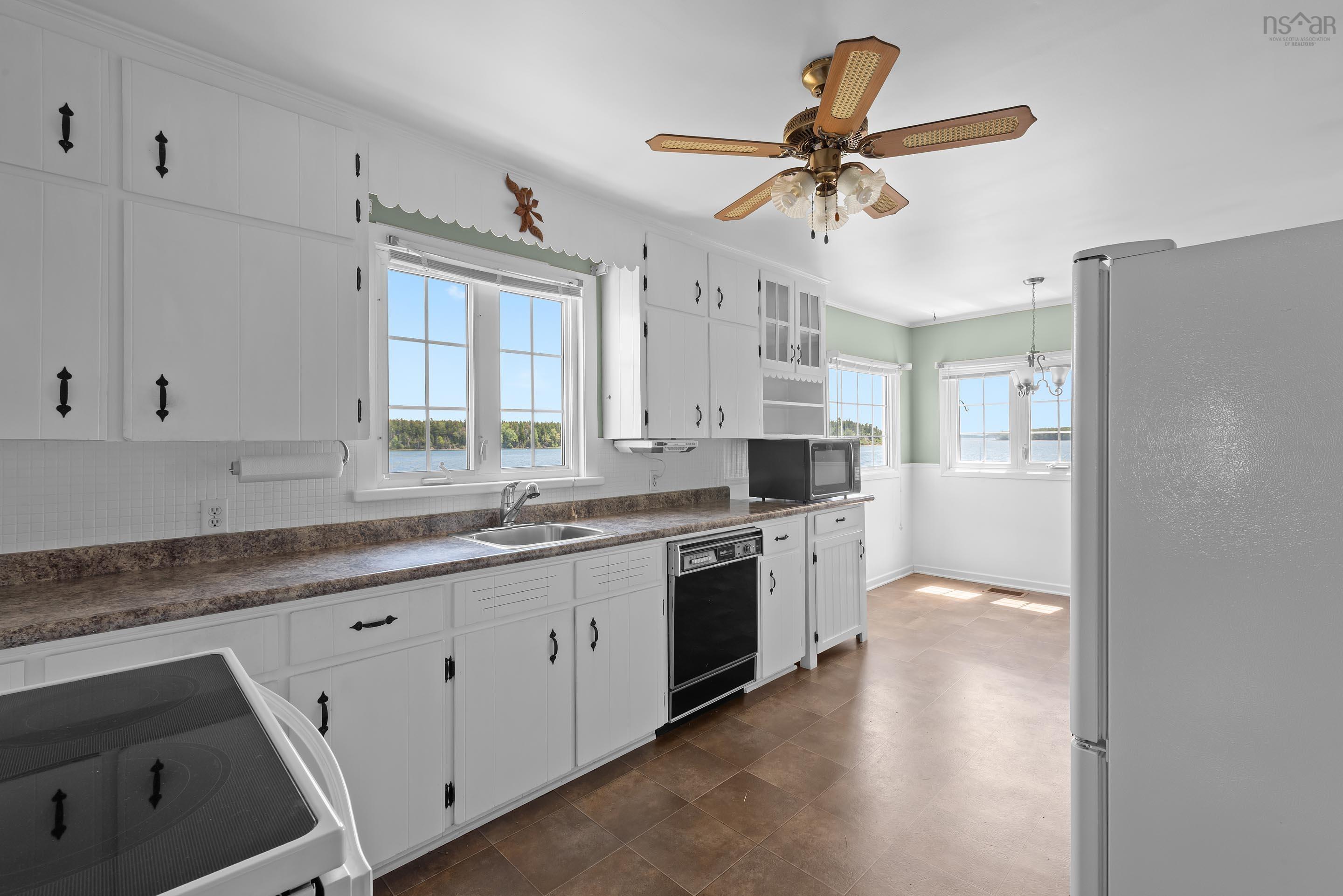 $465,000.00: 698 Oakland Road, Indian Point