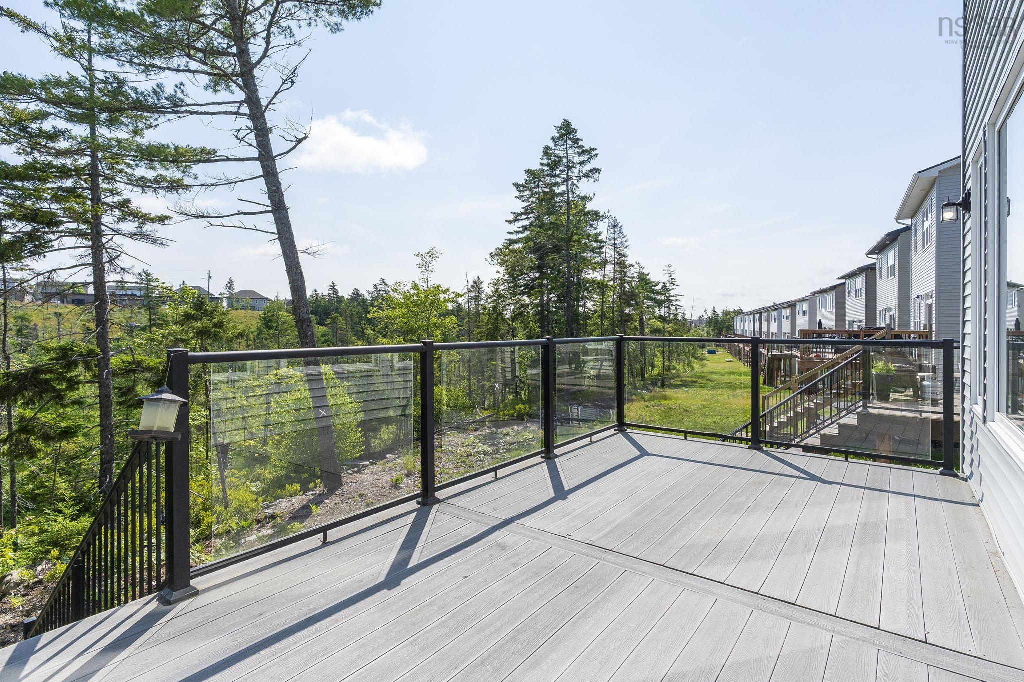$884,900.00: 16 Breaktrail Drive, Bedford