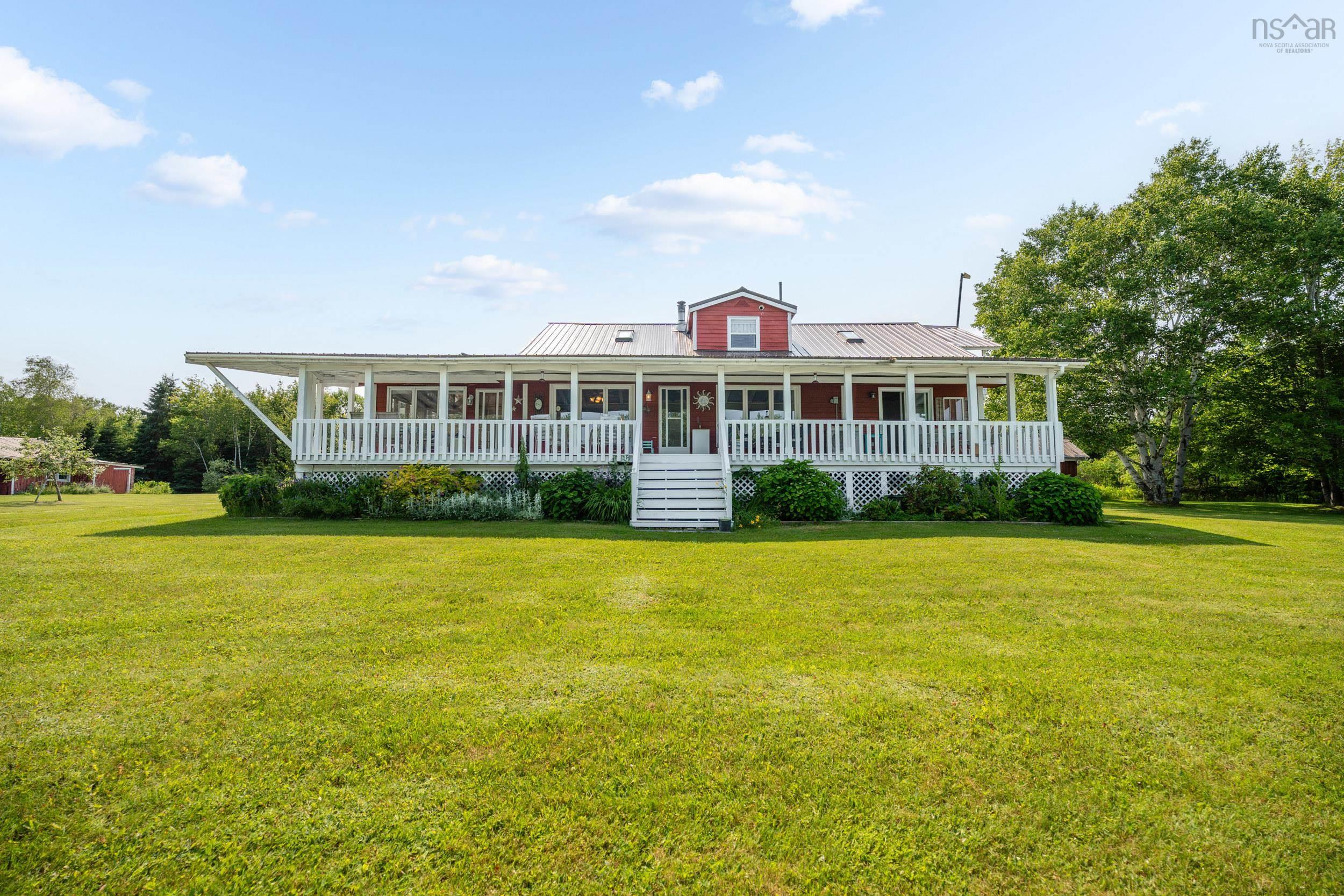 $725,000.00: 507 Pinevale Road, Pinevale
