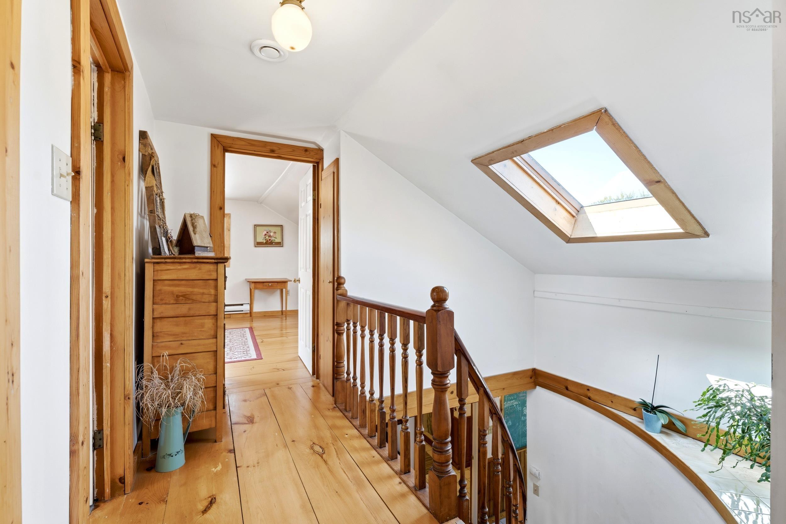 $725,000.00: 507 Pinevale Road, Pinevale