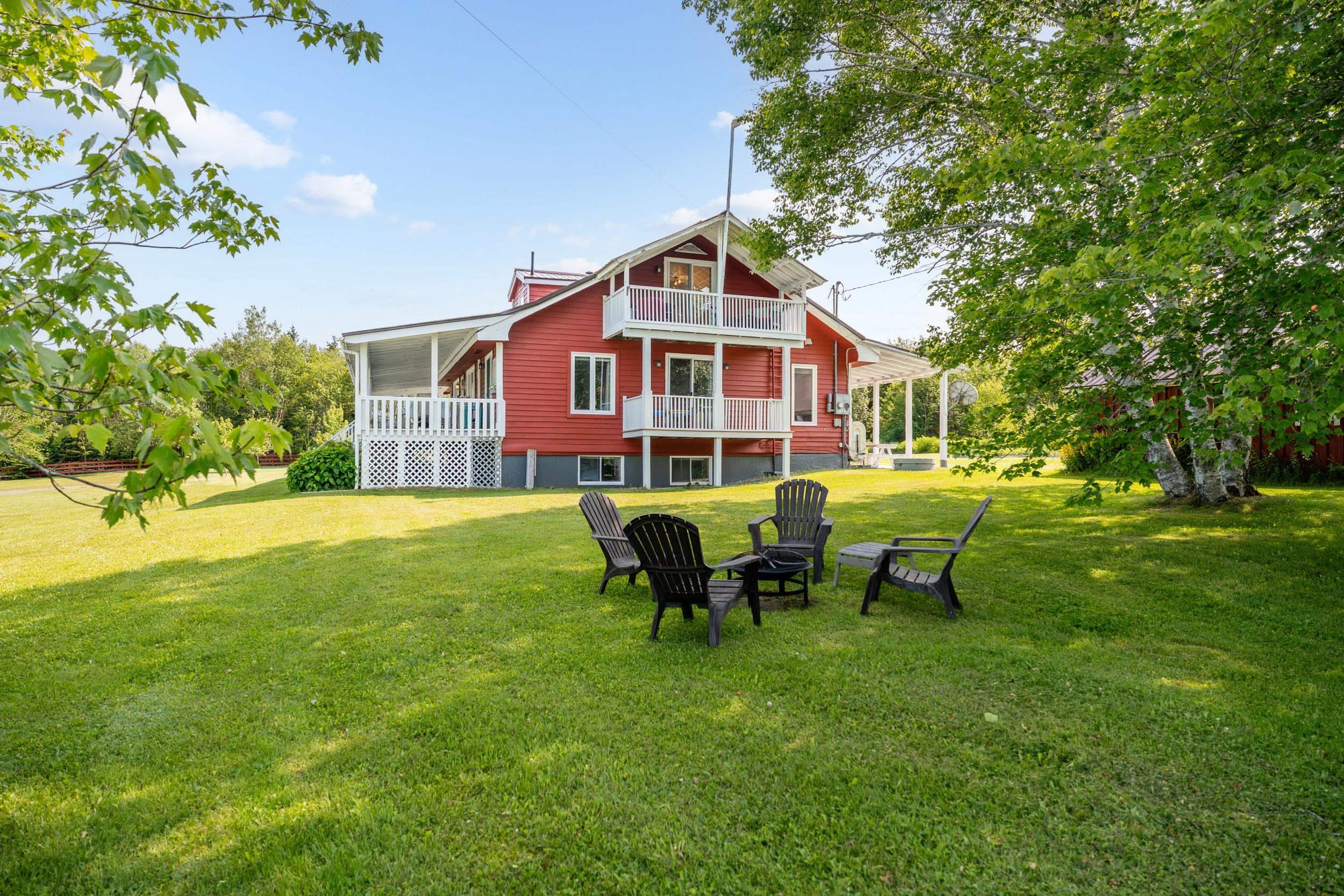 $725,000.00: 507 Pinevale Road, Pinevale