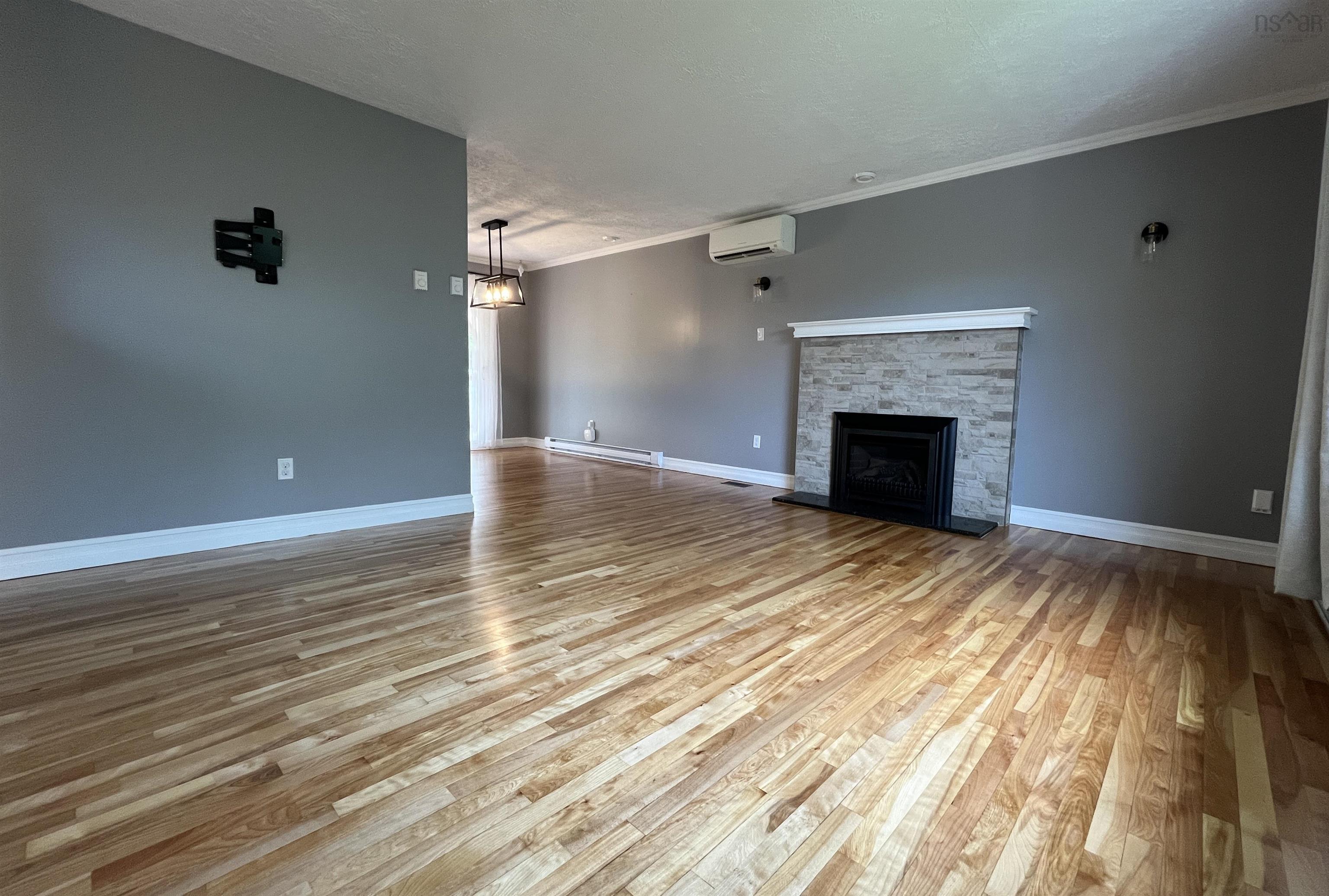 $549,000.00: 1 Brook Street, Fletchers Lake