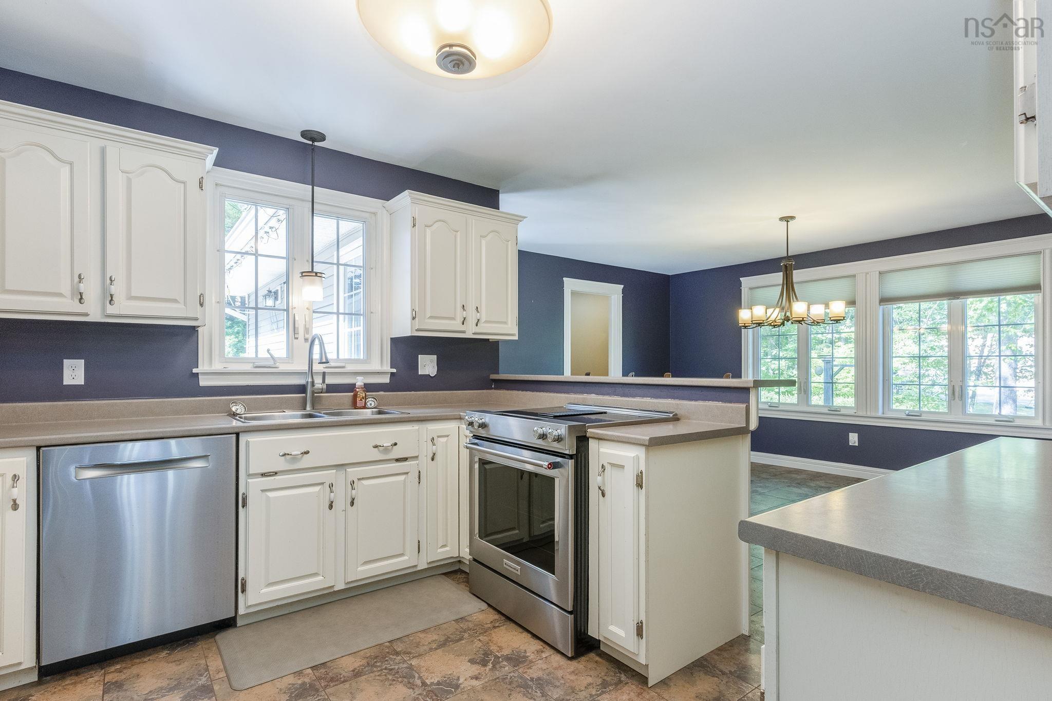 $625,000.00: 2948 Borden Street, Coldbrook