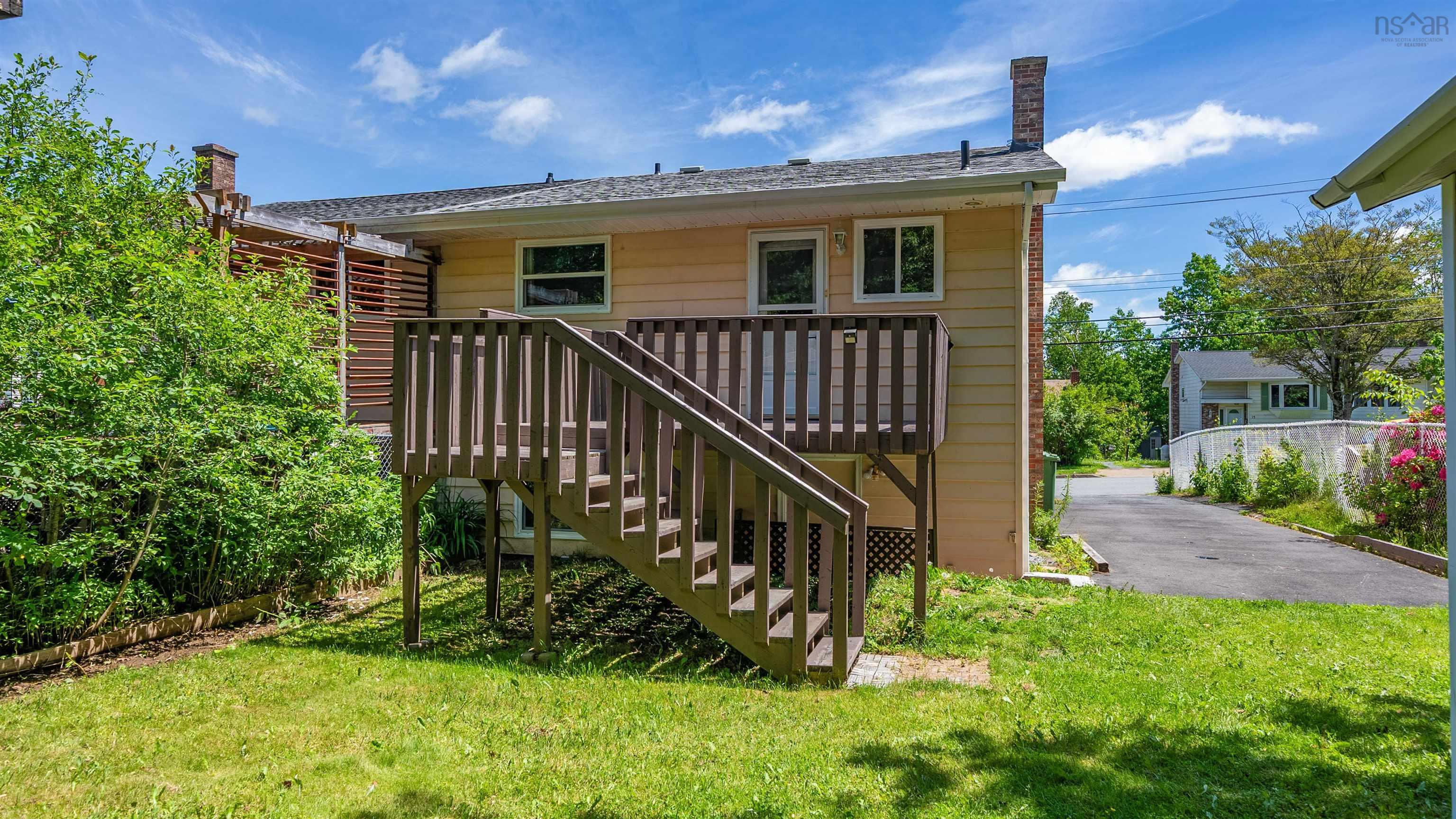 $425,000.00: 12 Ridgecrest Drive, Woodlawn