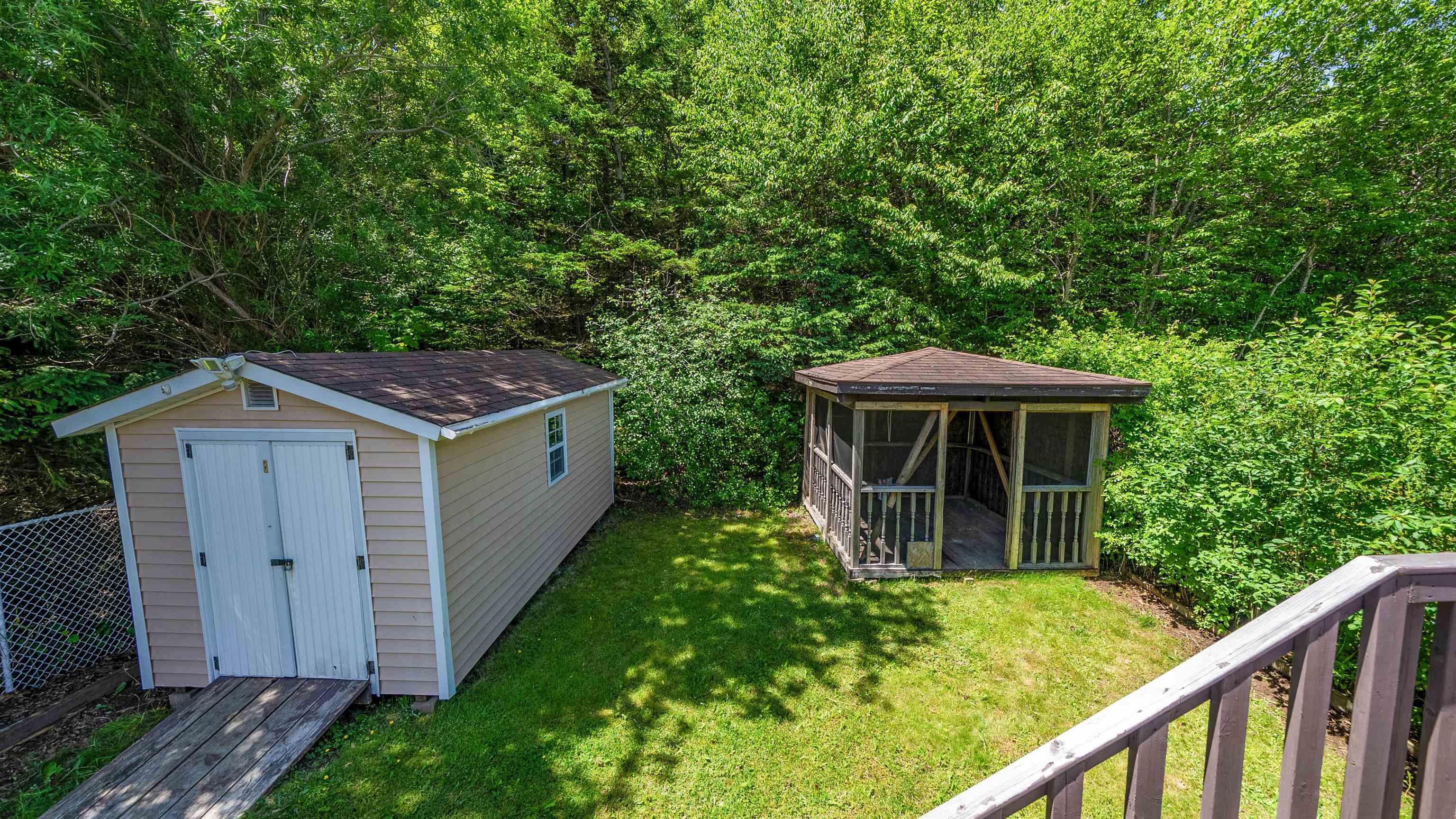 $425,000.00: 12 Ridgecrest Drive, Woodlawn