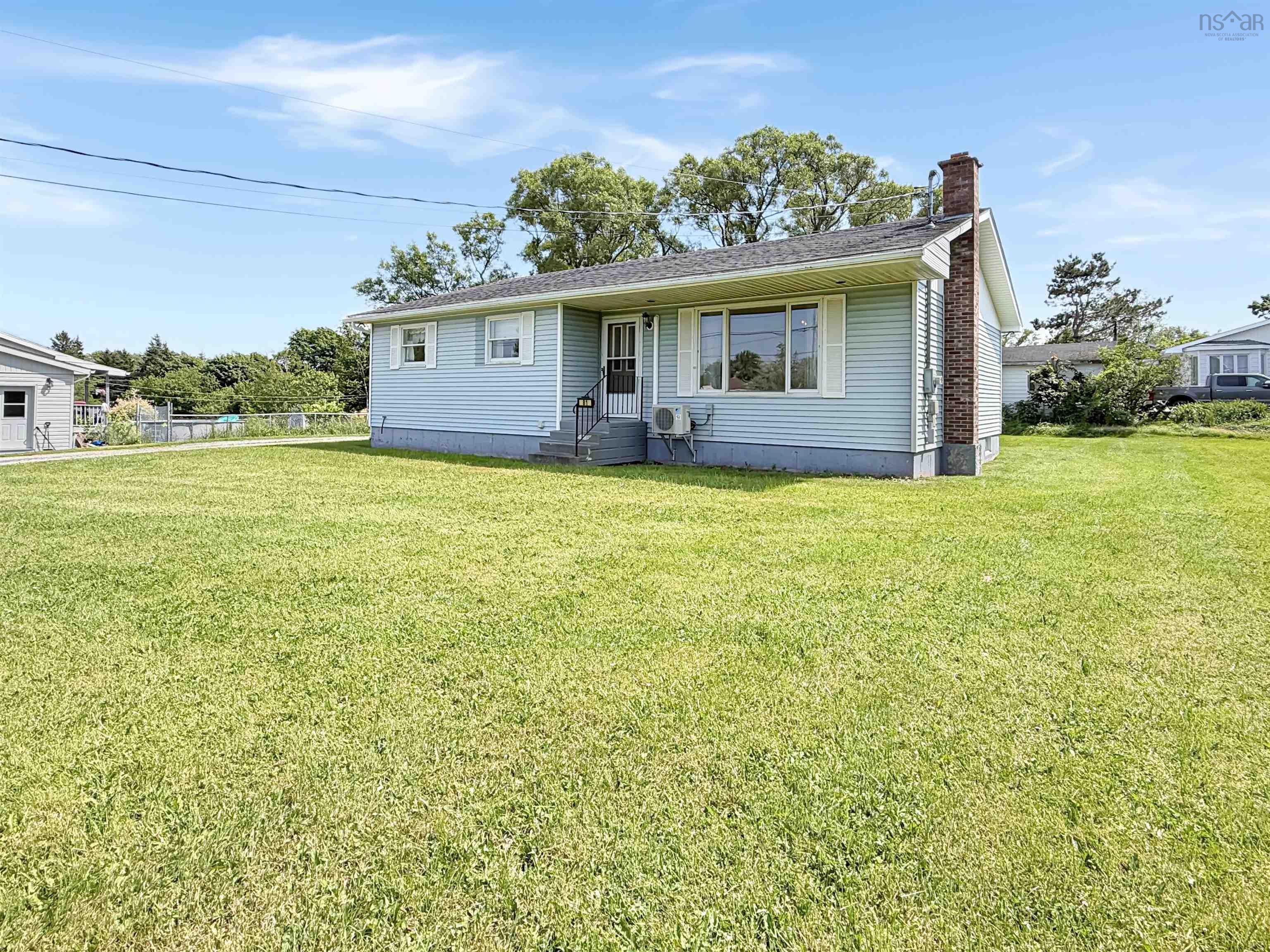 $279,900.00: 81 Acadia Avenue, Stellarton