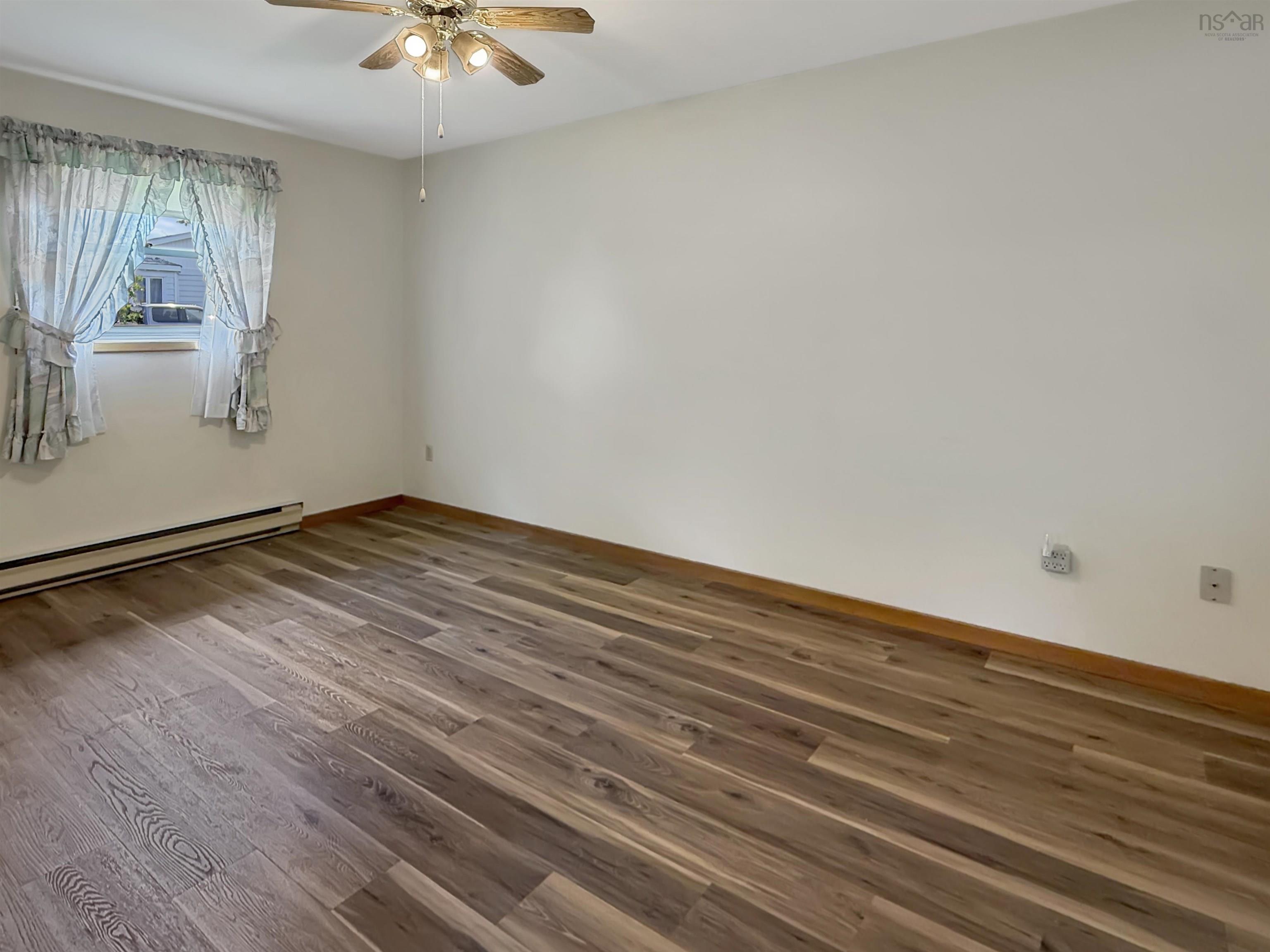 $279,900.00: 81 Acadia Avenue, Stellarton