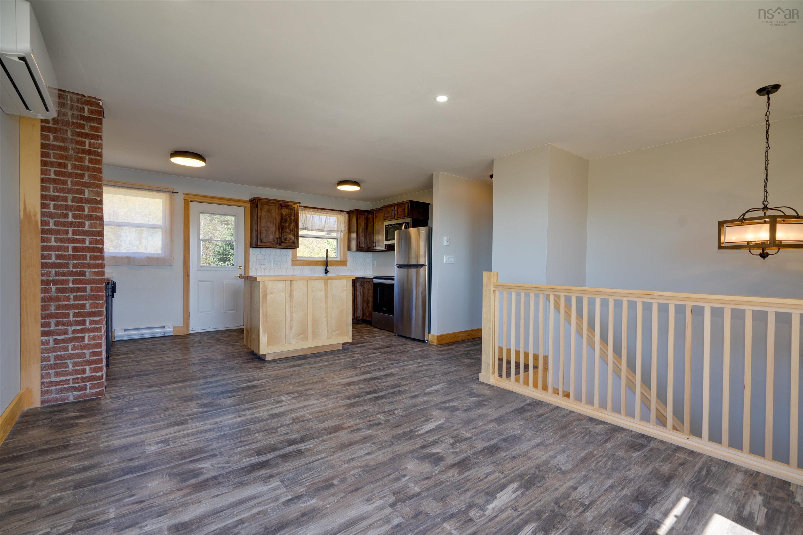 $297,000.00: 113 Water Street, Freeport