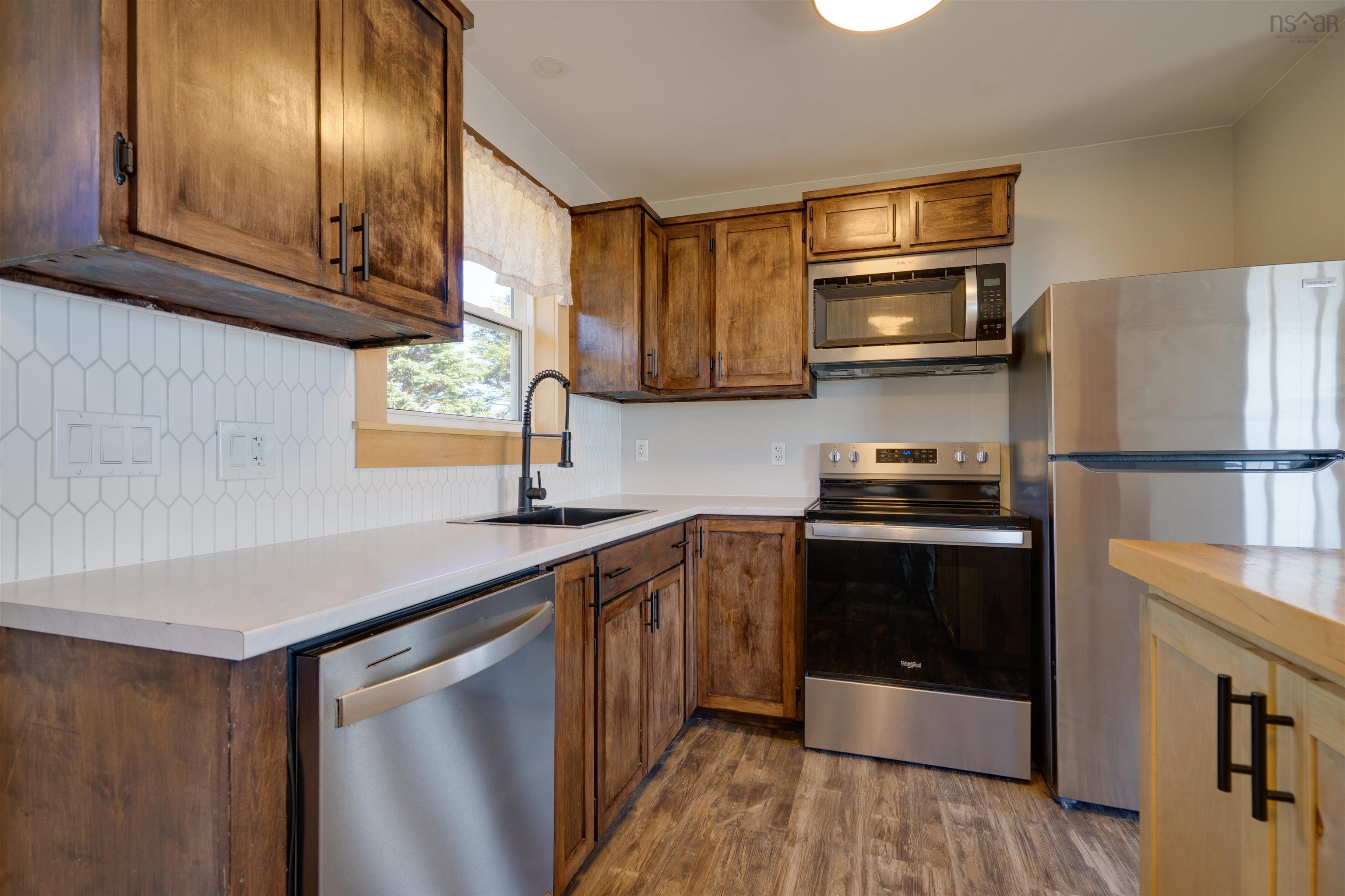$297,000.00: 113 Water Street, Freeport
