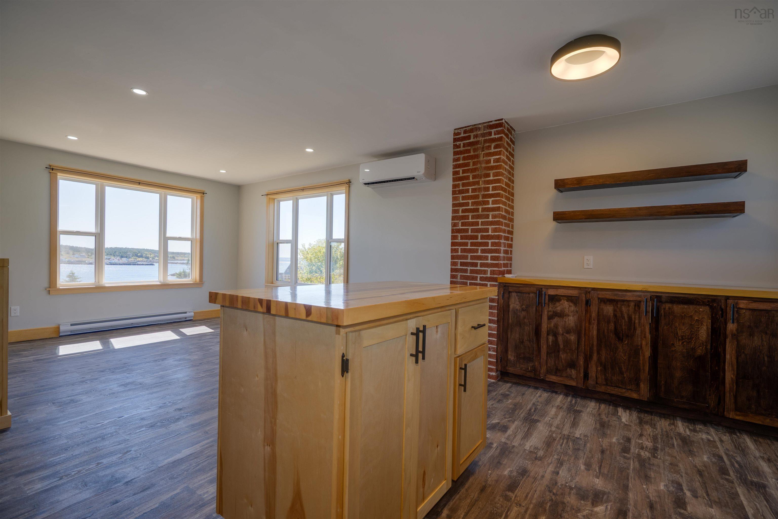 $297,000.00: 113 Water Street, Freeport