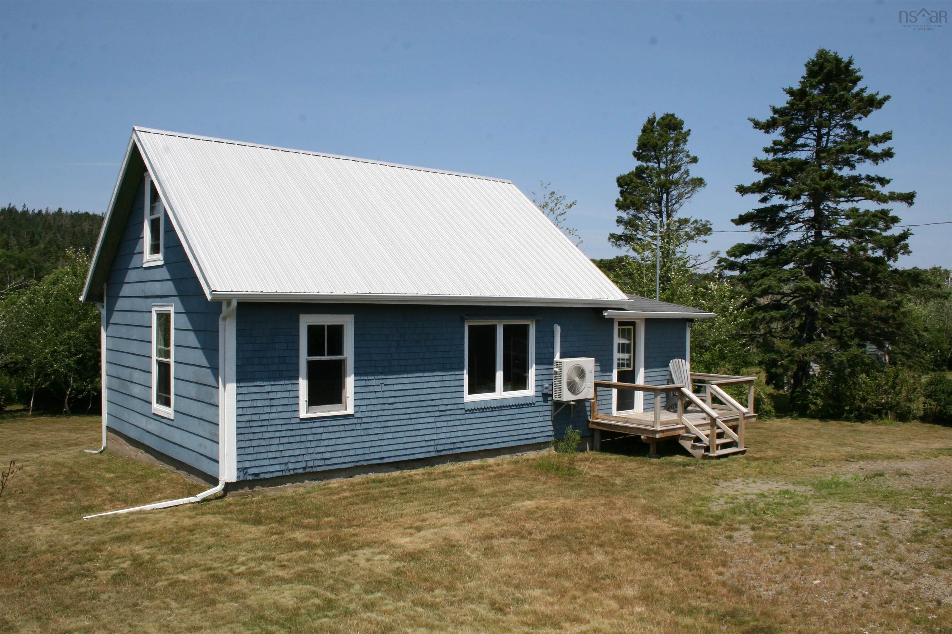 $149,900.00: 3201 Highway 217 Highway, Tiverton