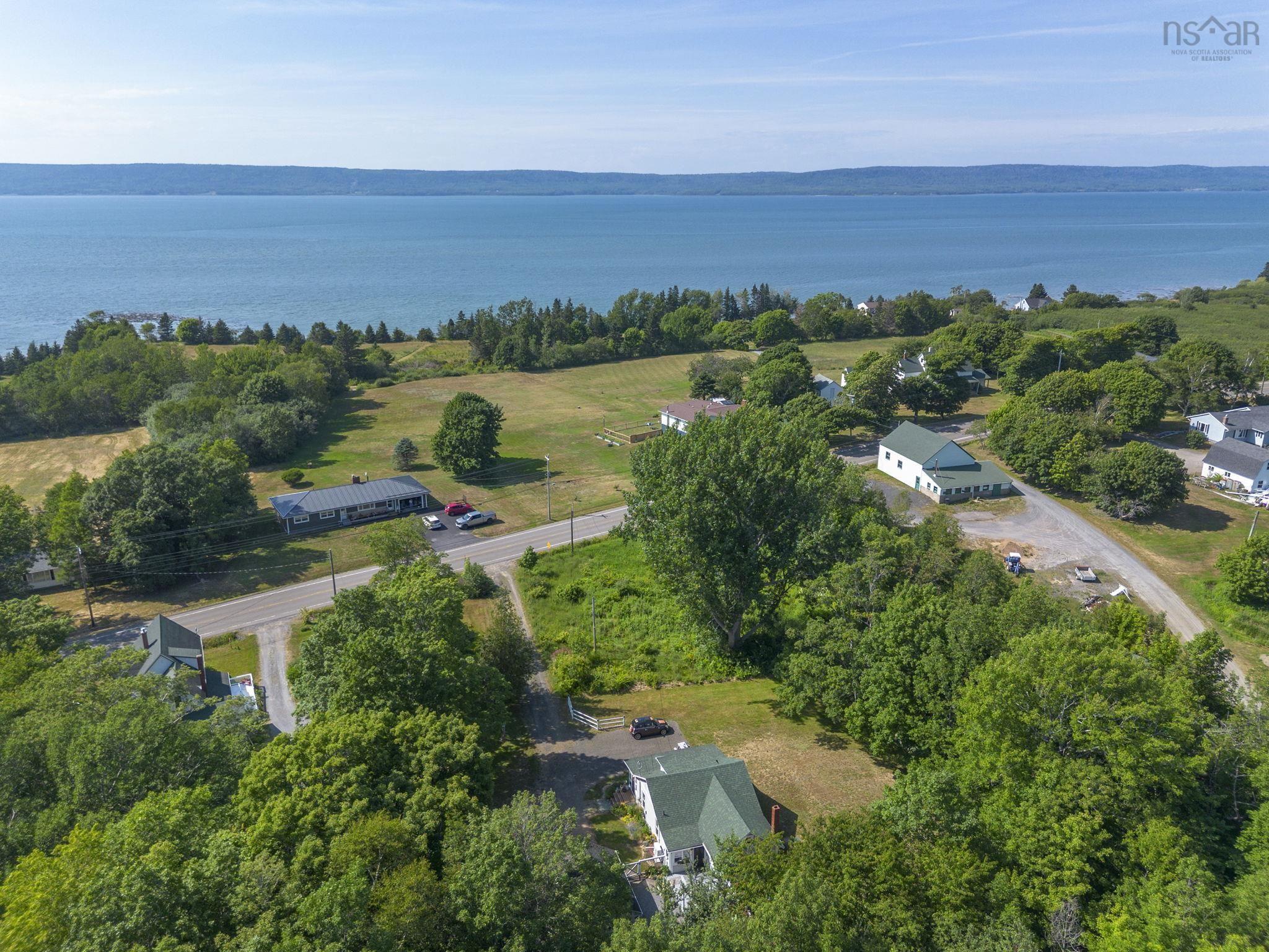 $320,000.00: 772 Highway 1, Deep Brook