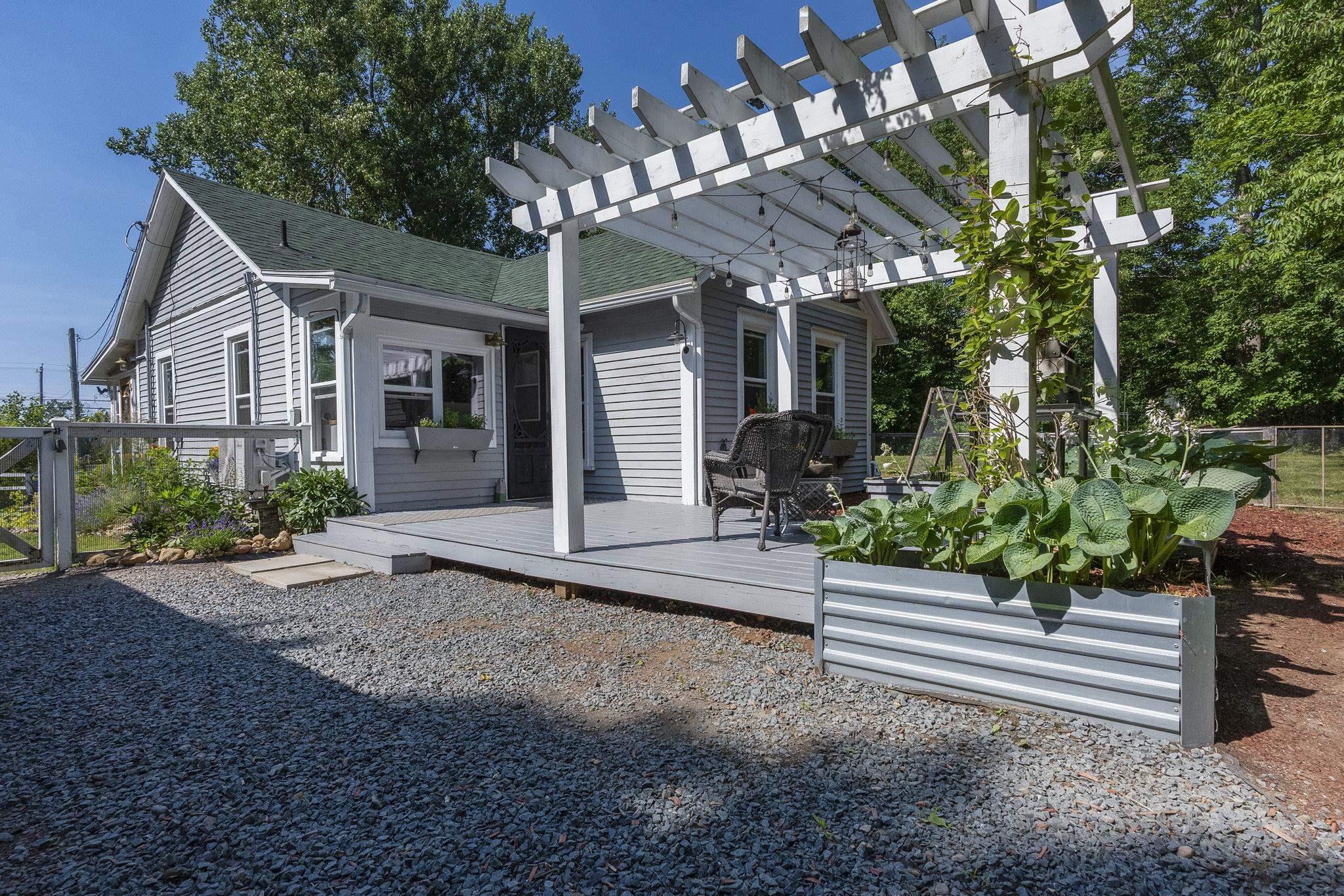 $320,000.00: 772 Highway 1, Deep Brook