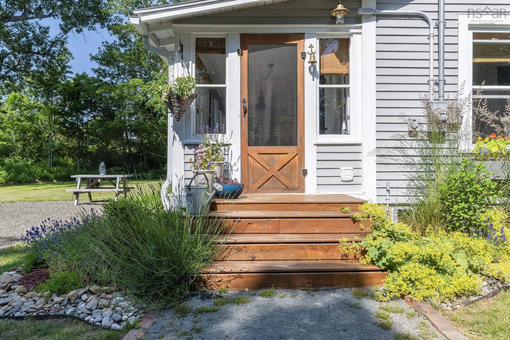 $320,000.00: 772 Highway 1, Deep Brook