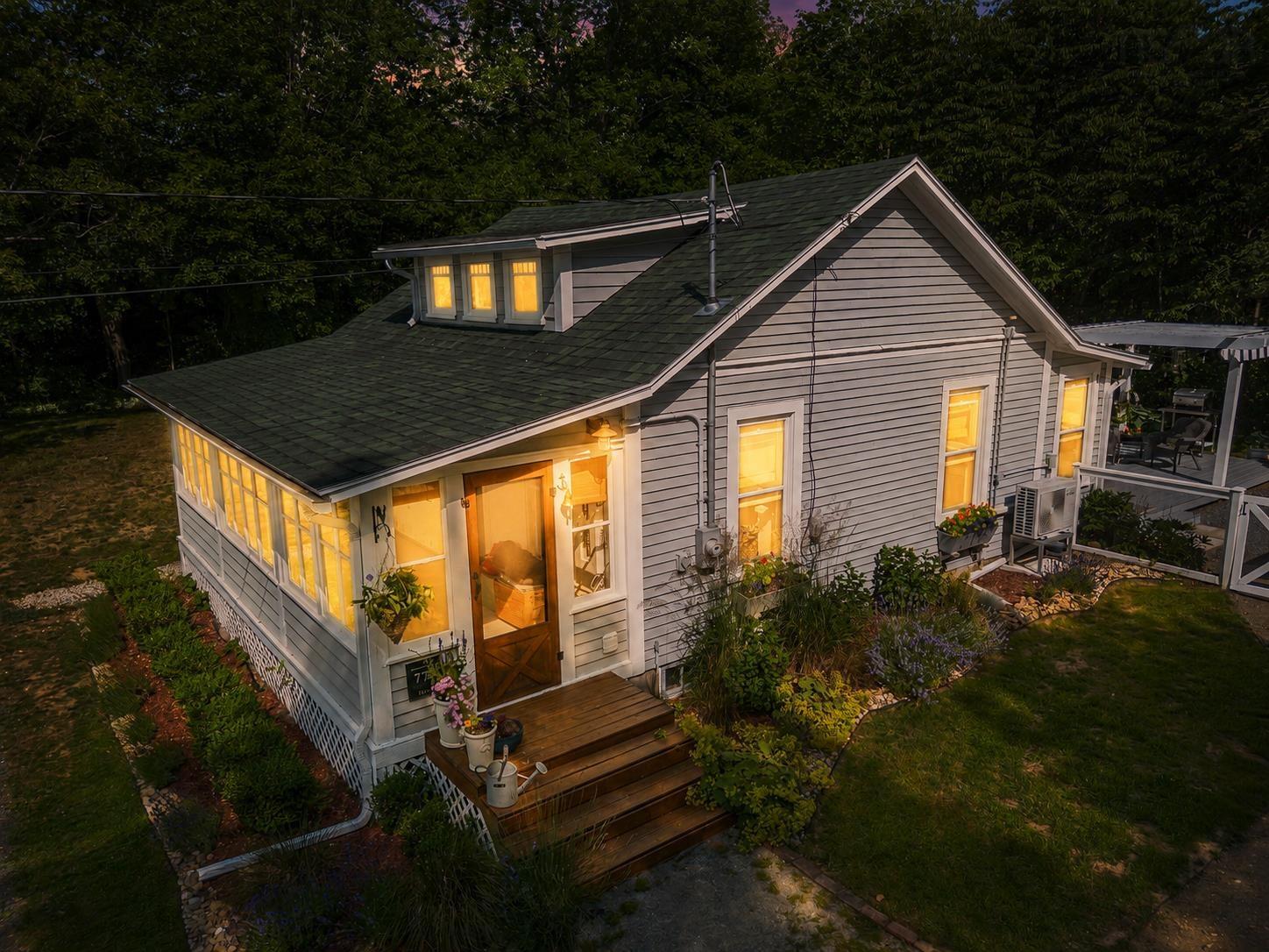 $320,000.00: 772 Highway 1, Deep Brook