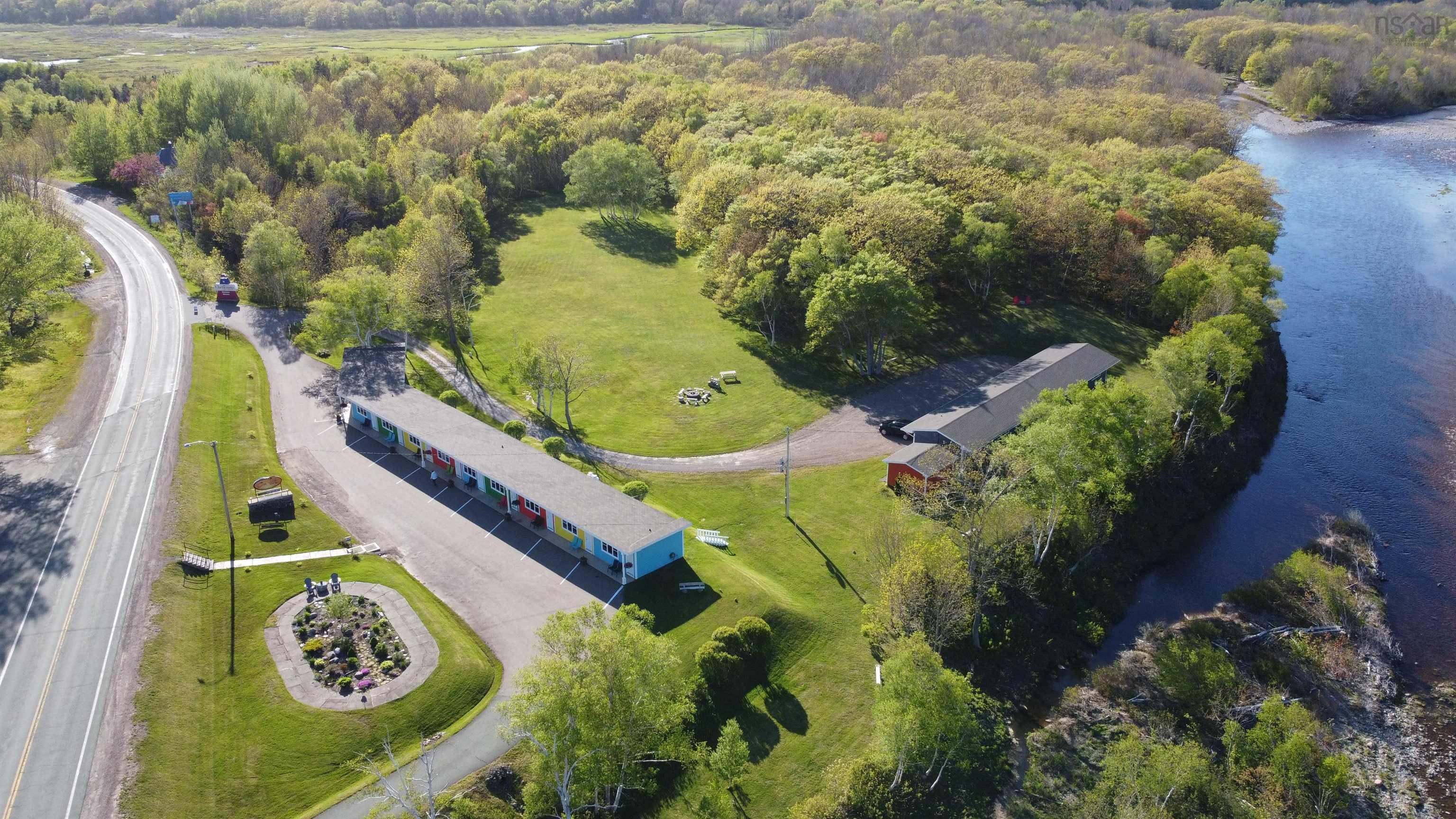 $1,895,000.00: 16537 Cabot Trail Road, Chéticamp