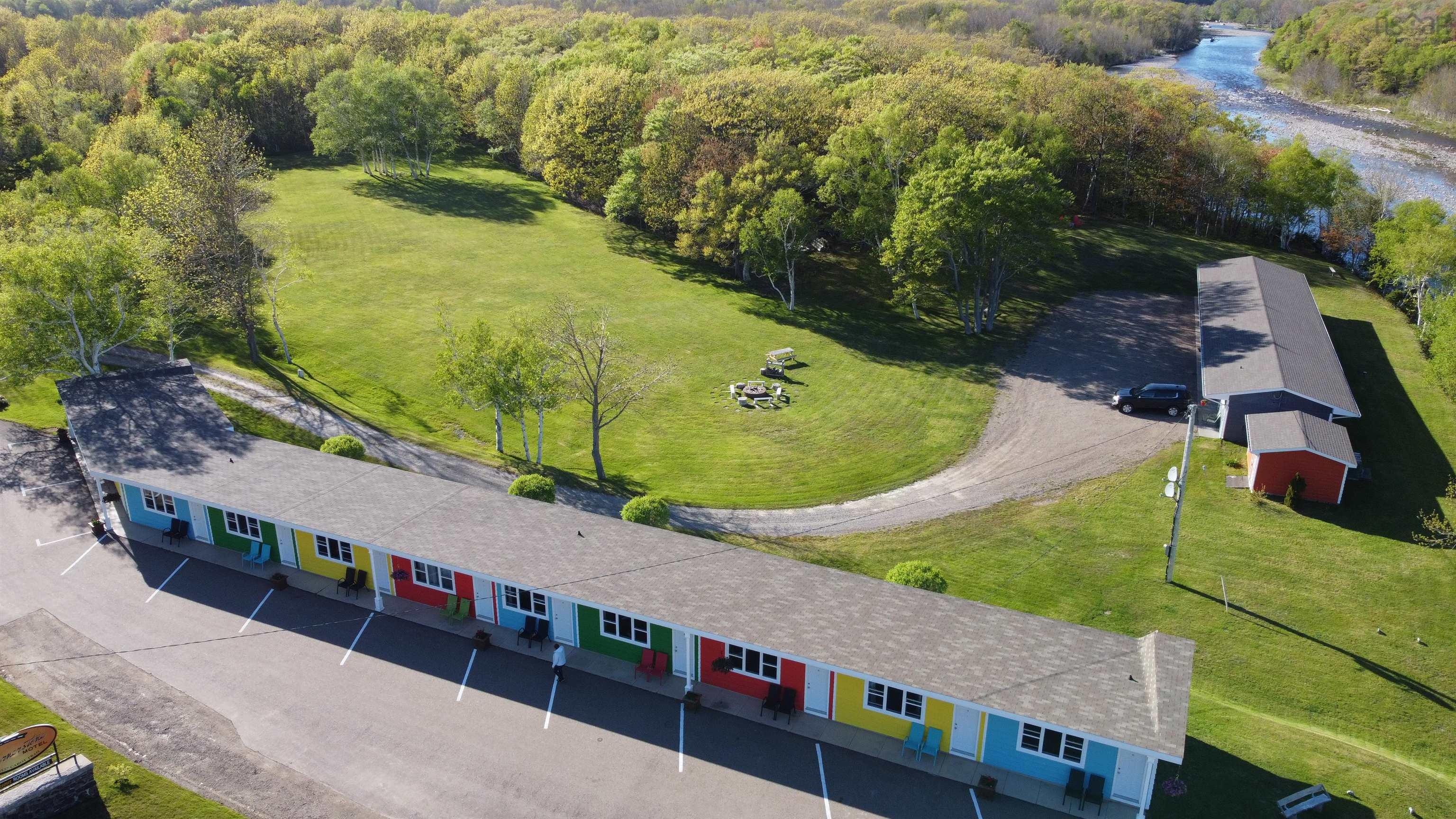 $1,895,000.00: 16537 Cabot Trail Road, Chéticamp
