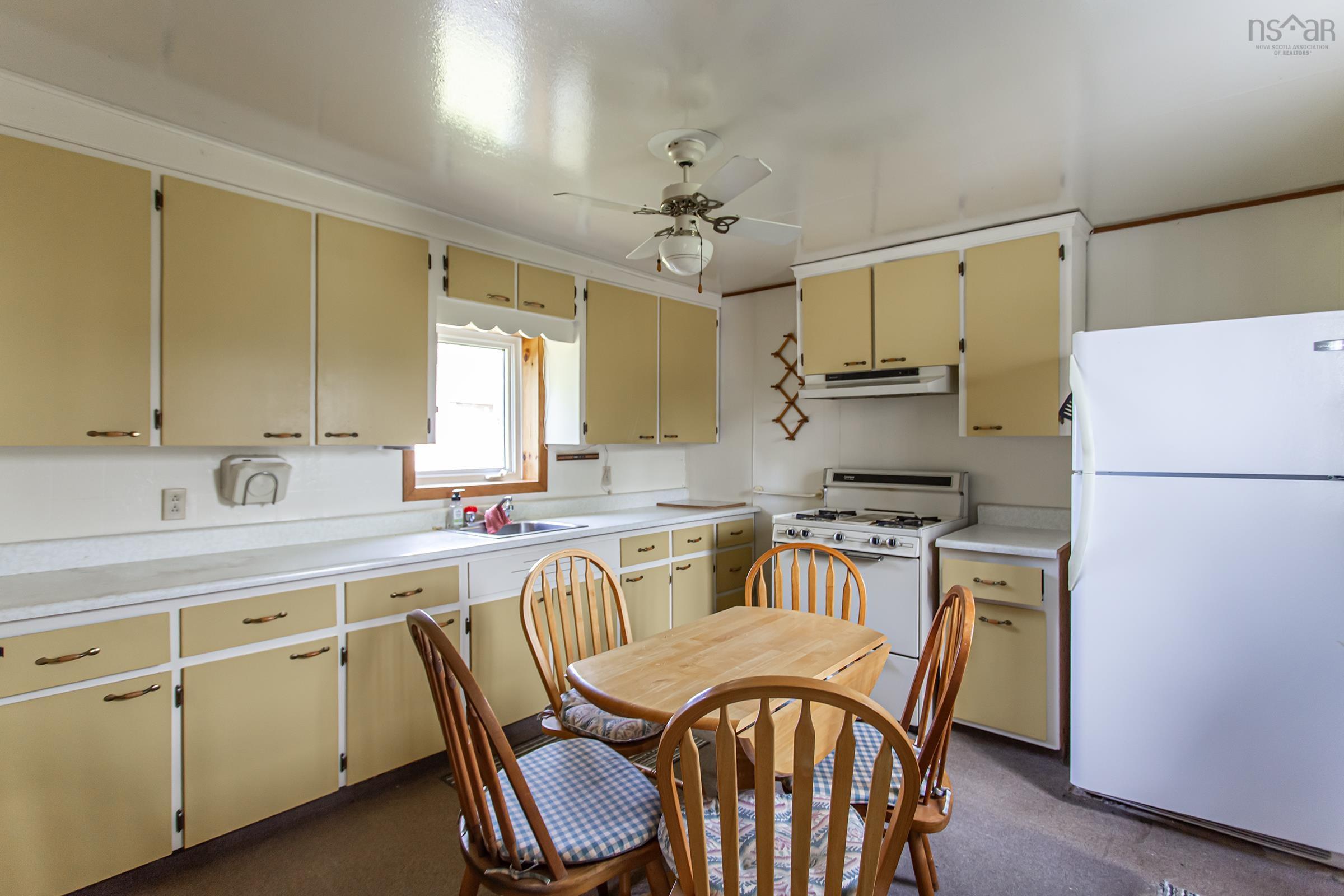 $249,900.00: 8239 Shore Road W, Hampton