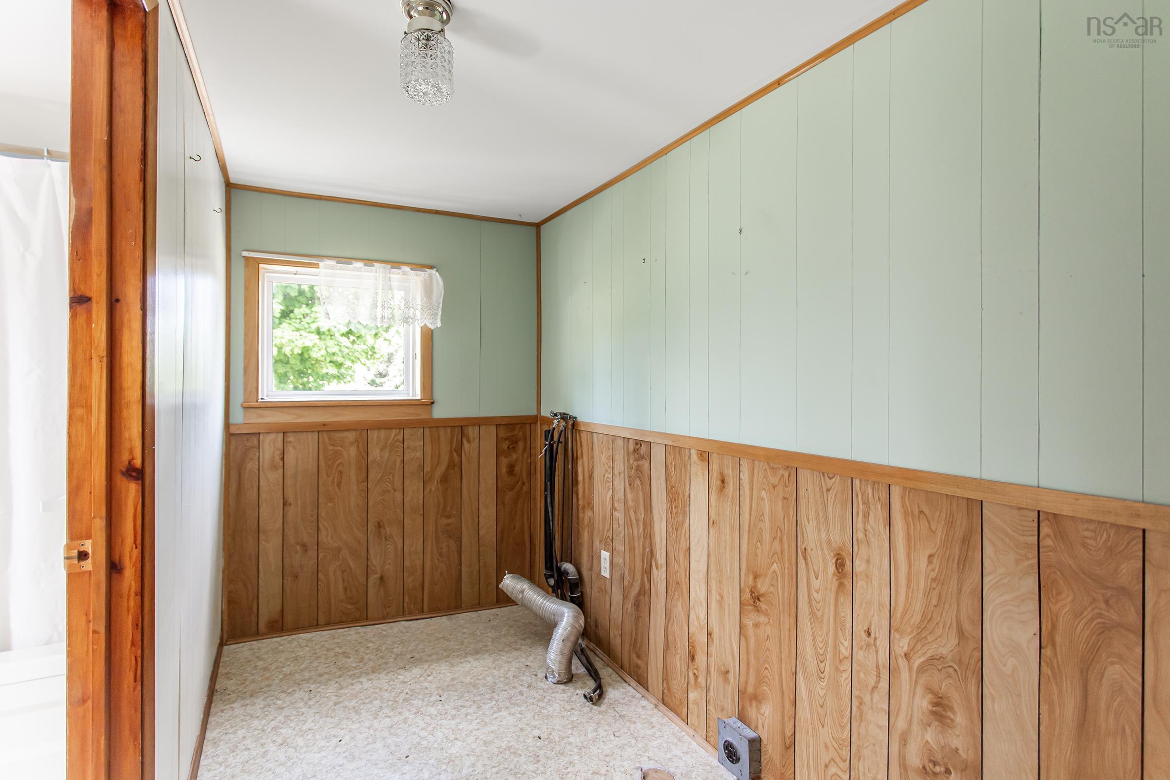 $249,900.00: 8239 Shore Road W, Hampton